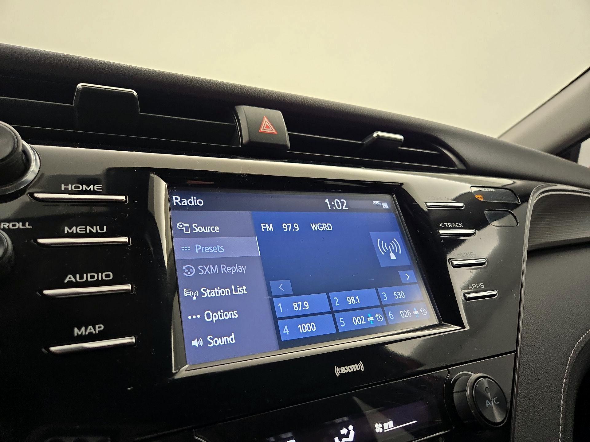 Thumbnail: 2020 Toyota Camry - 15