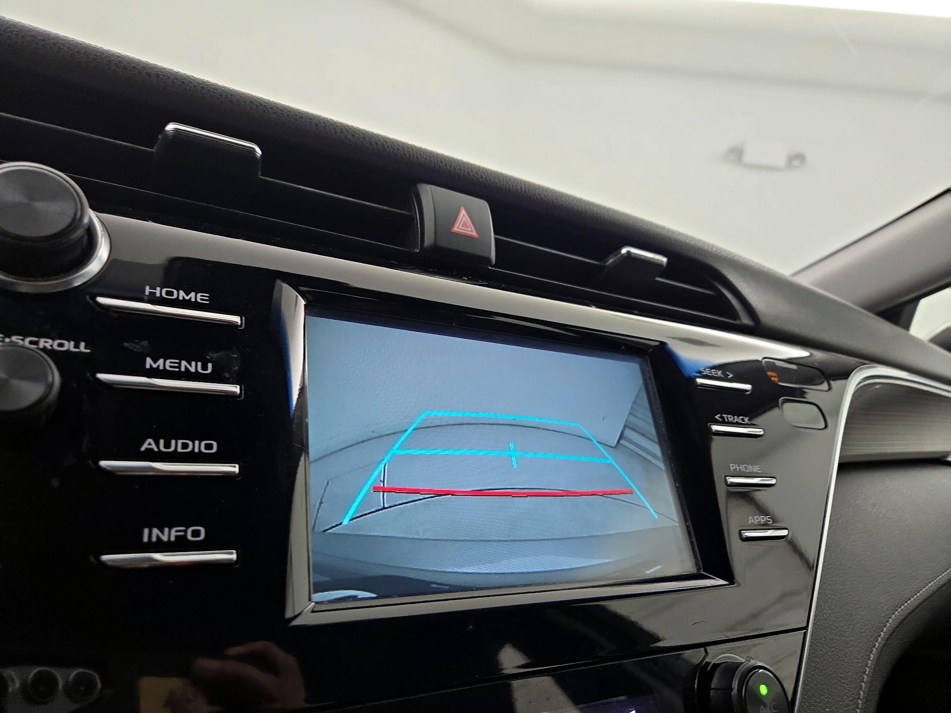 Thumbnail: 2018 Toyota Camry - 12