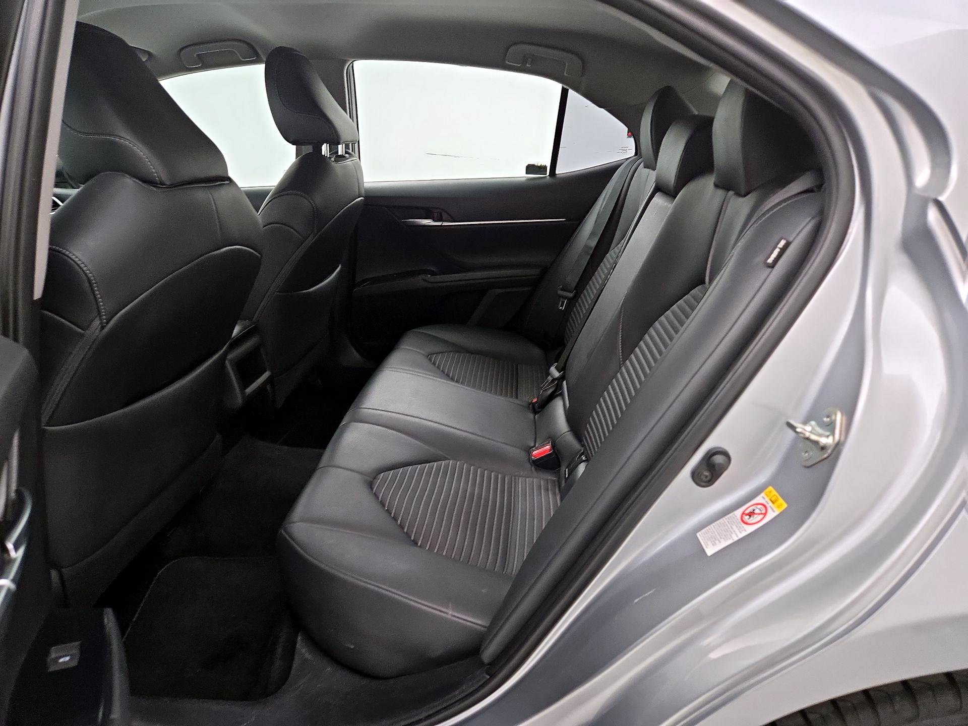 Thumbnail: 2018 Toyota Camry - 17