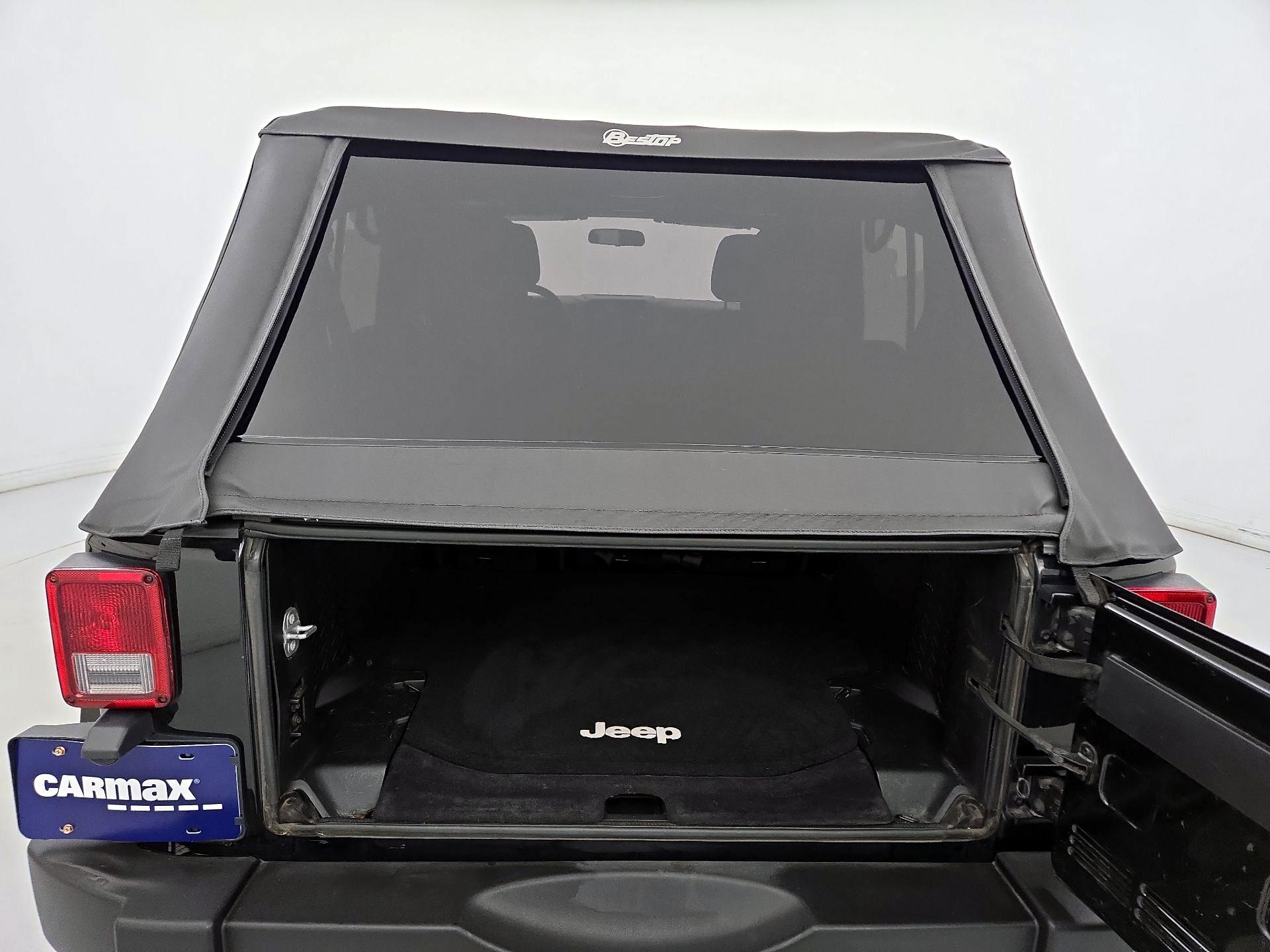 Thumbnail: 2017 Jeep Wrangler - 20