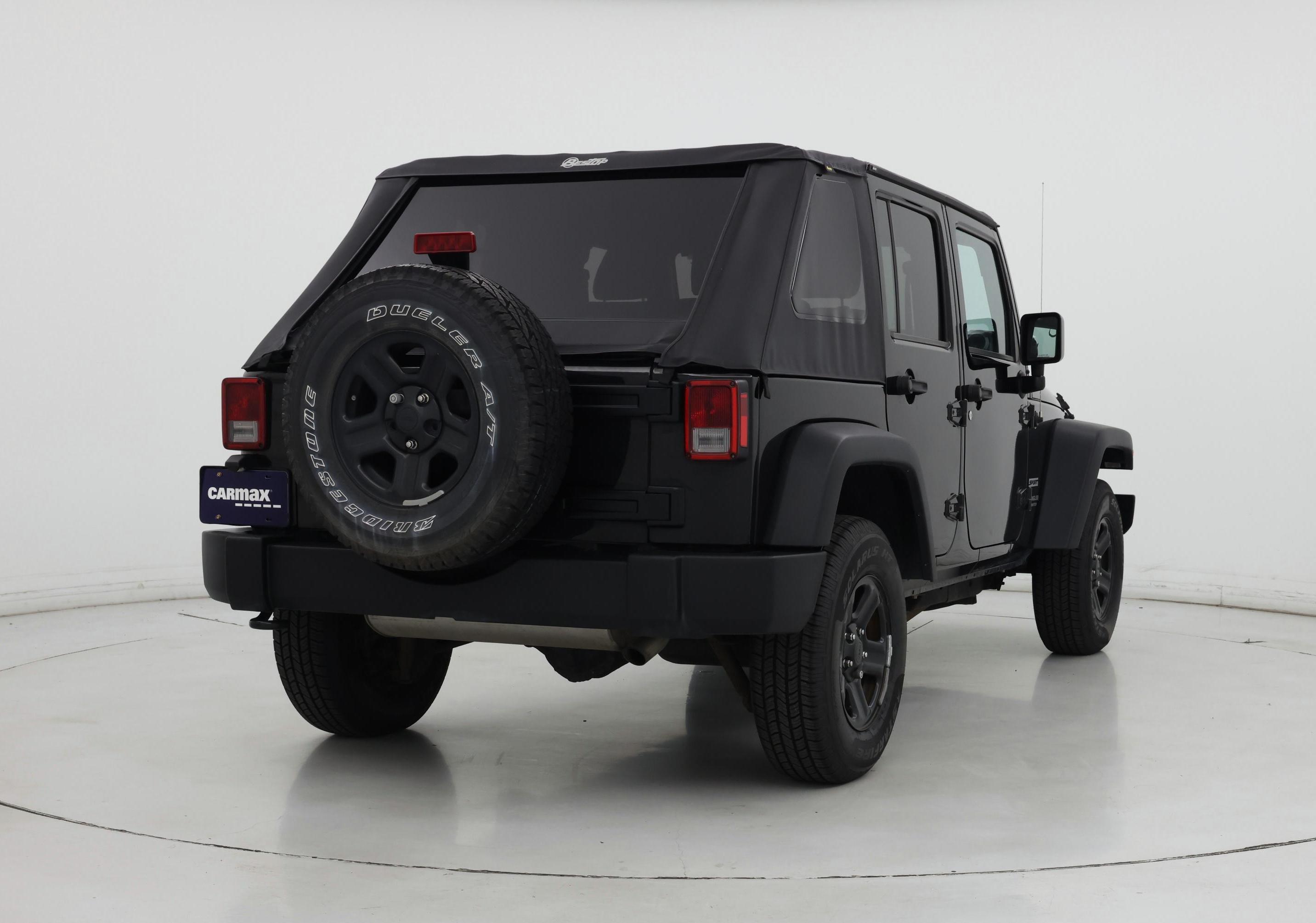 Thumbnail: 2017 Jeep Wrangler - 8