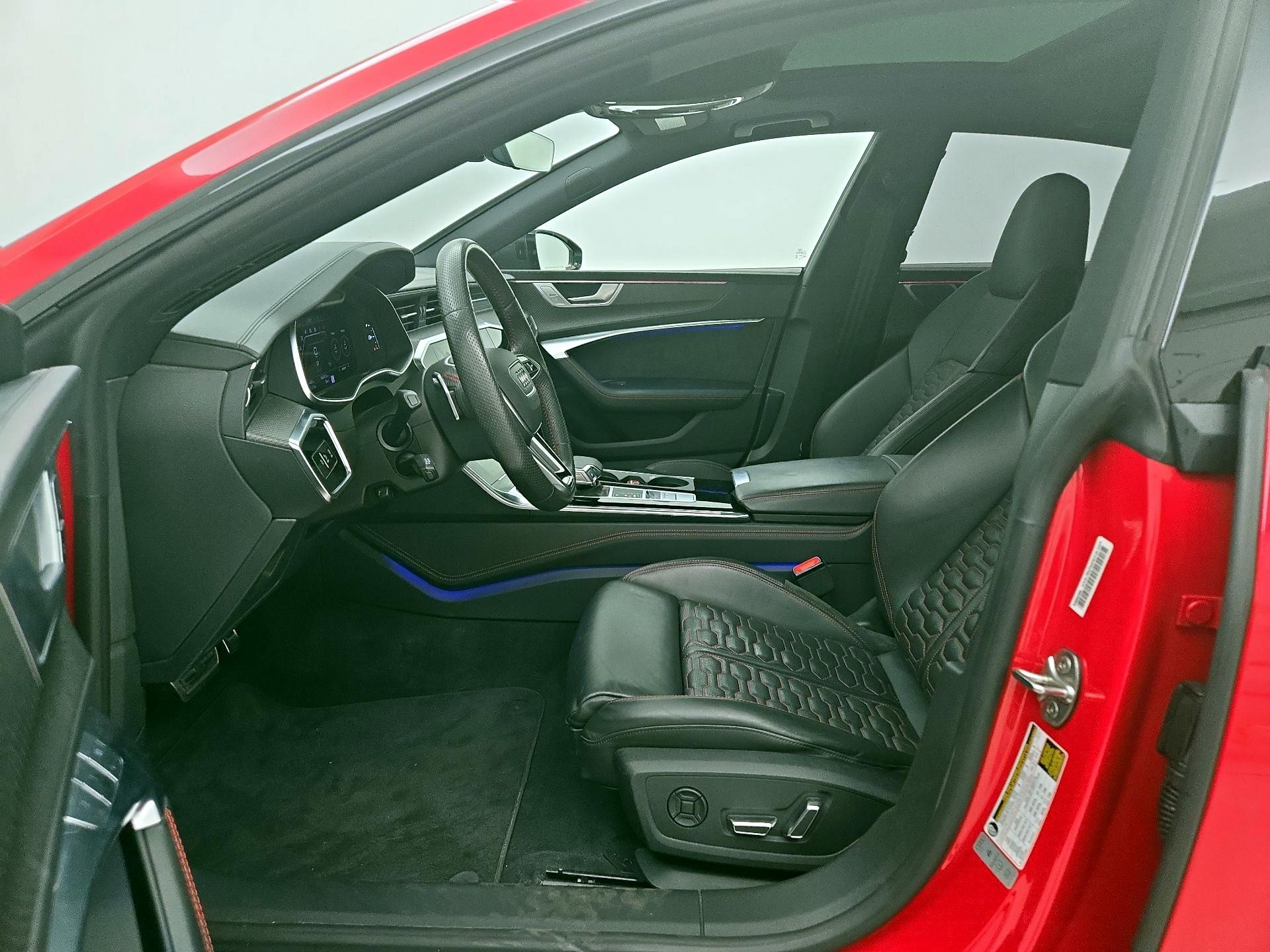 Thumbnail: 2021 Audi RS 7 - 11