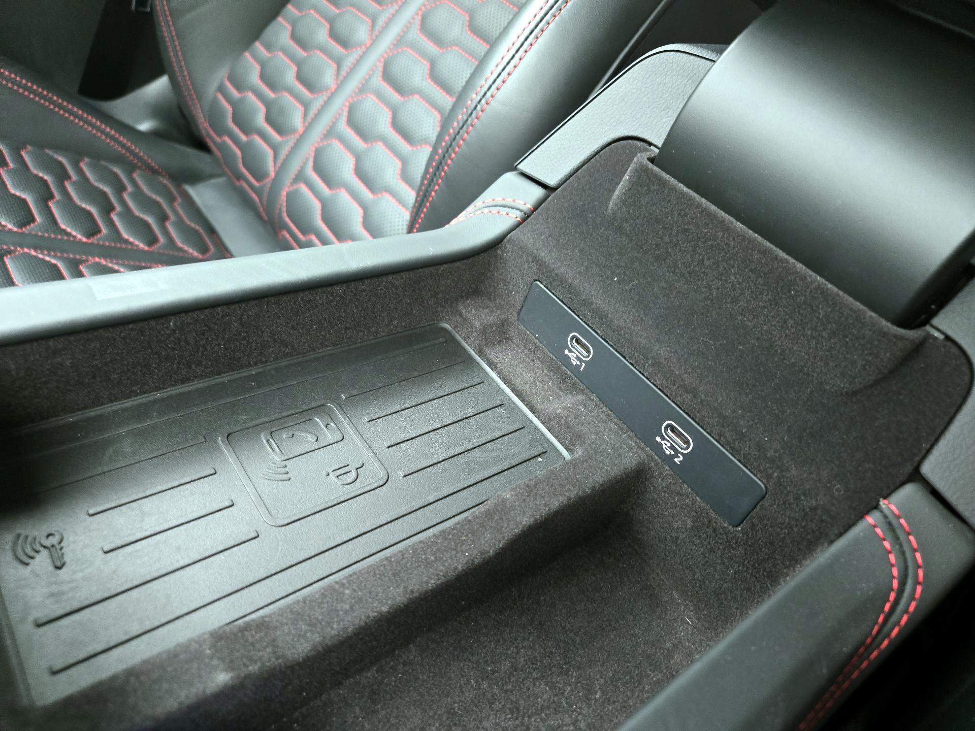 Thumbnail: 2021 Audi RS 7 - 19