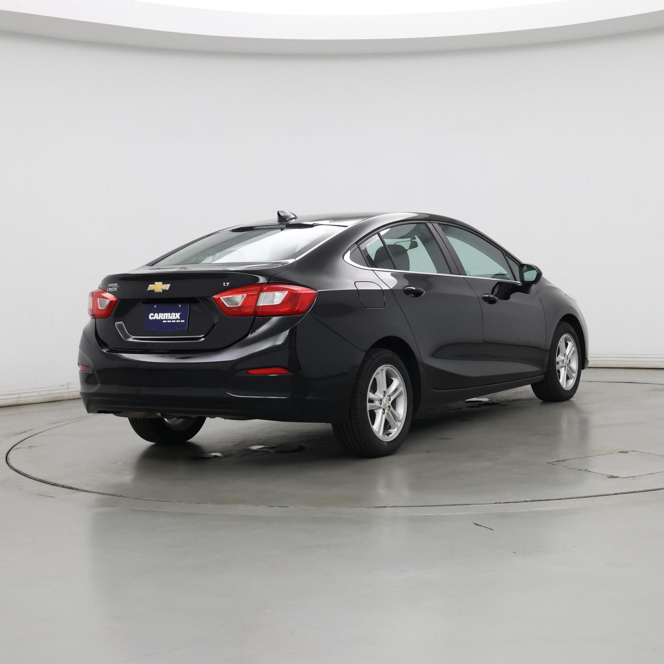 Thumbnail: 2017 Chevrolet Cruze - 8