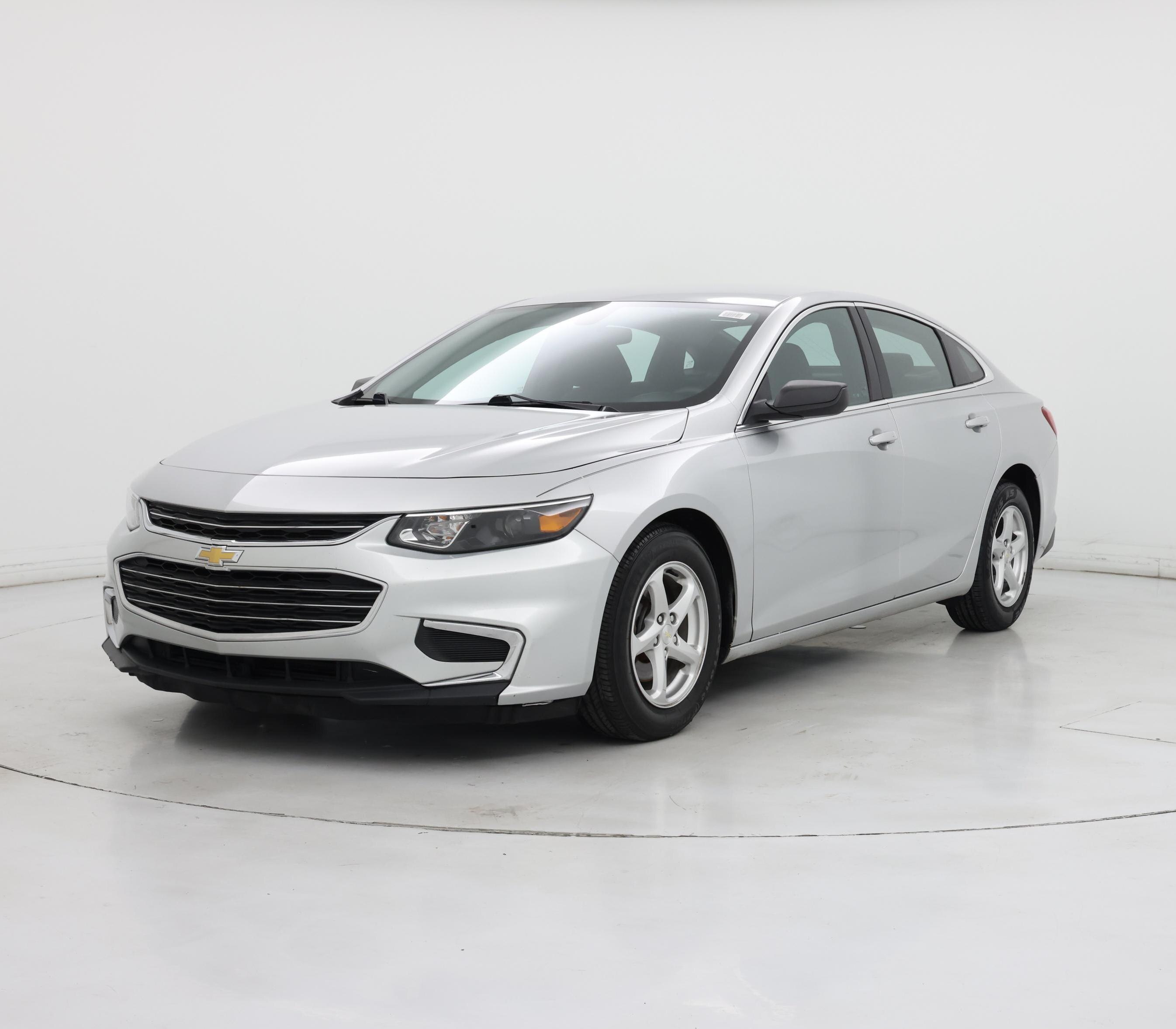 Thumbnail: 2018 Chevrolet Malibu - 4