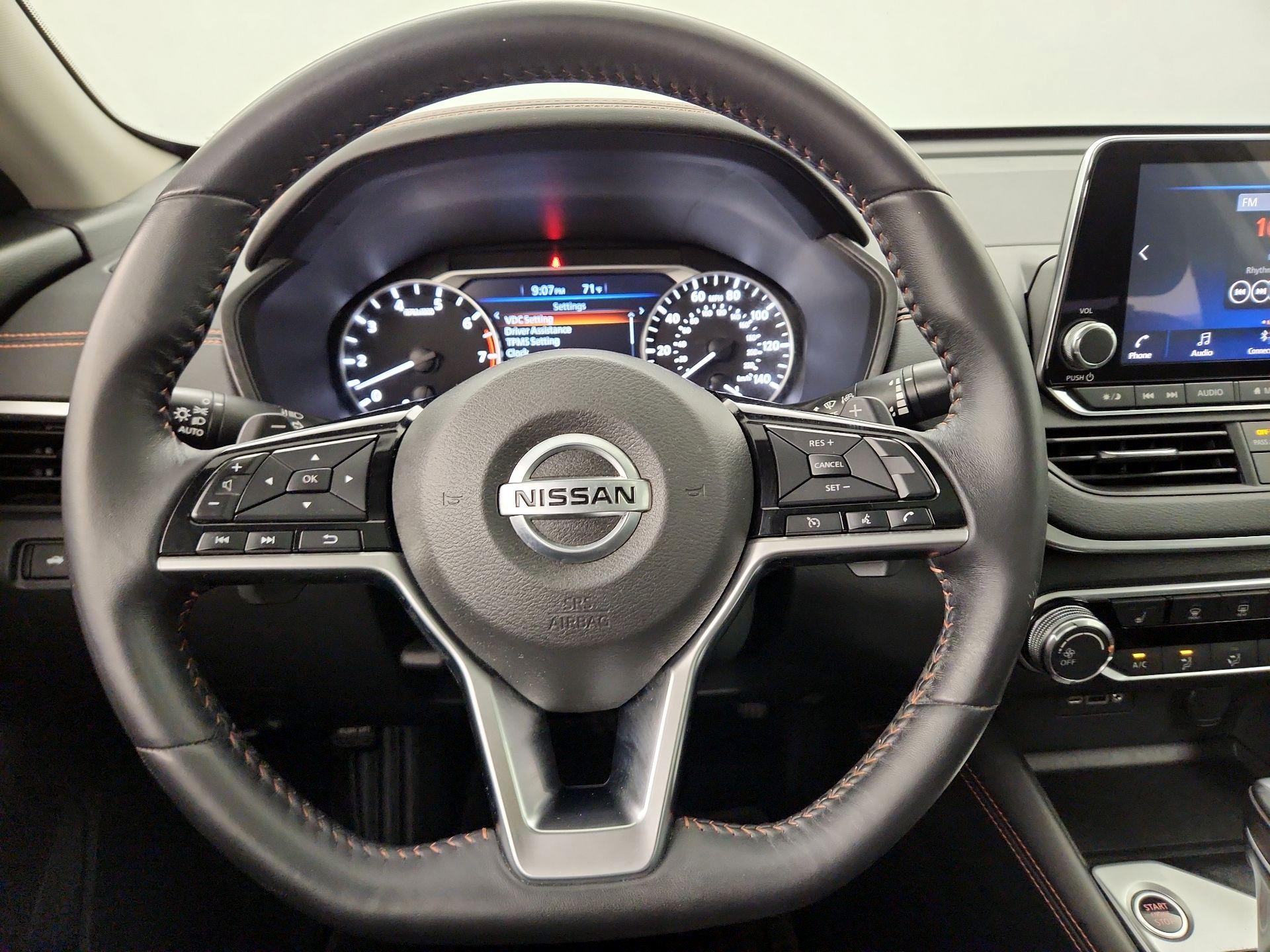 Thumbnail: 2019 Nissan Altima - 10