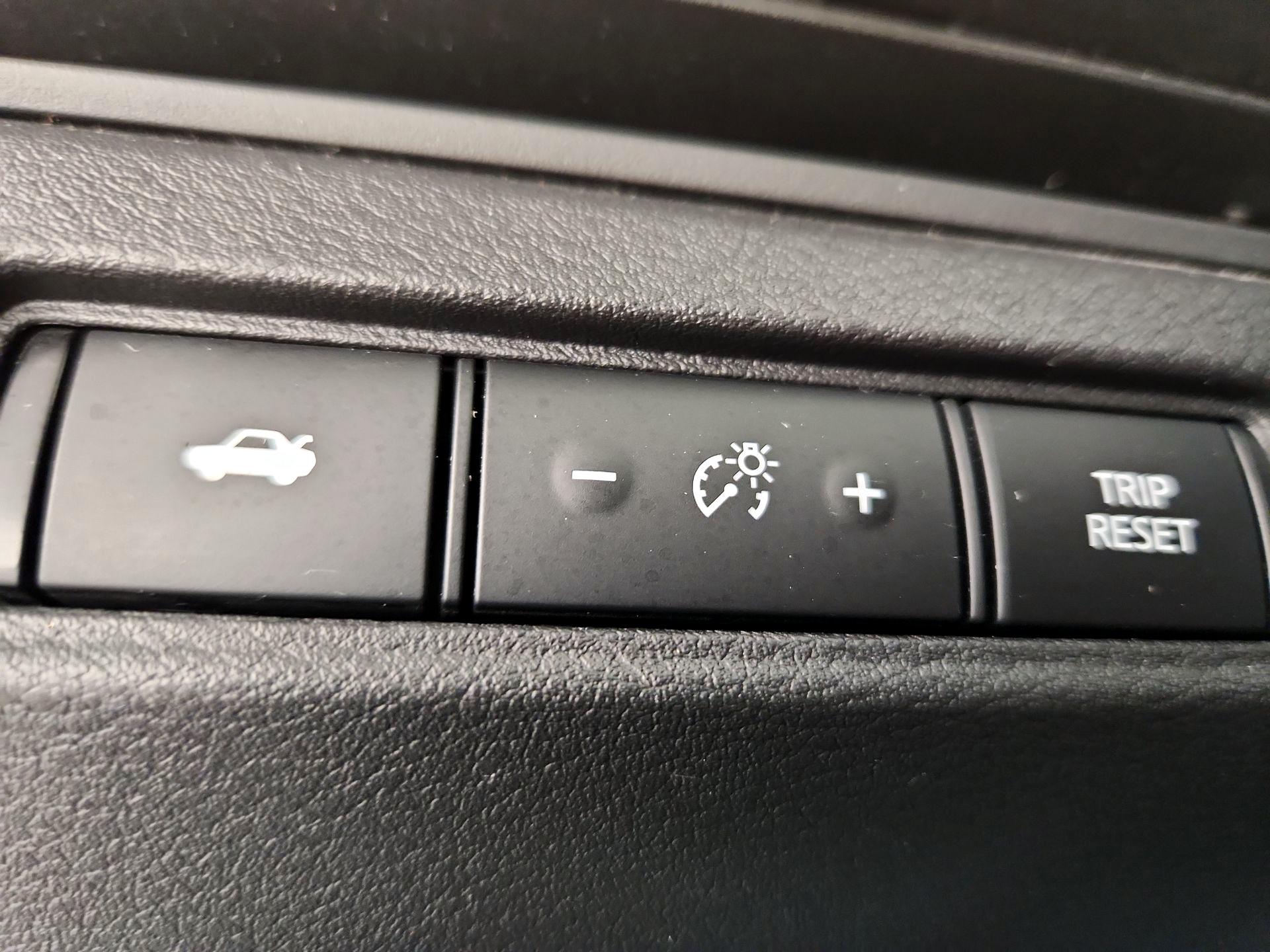 Thumbnail: 2019 Nissan Altima - 13