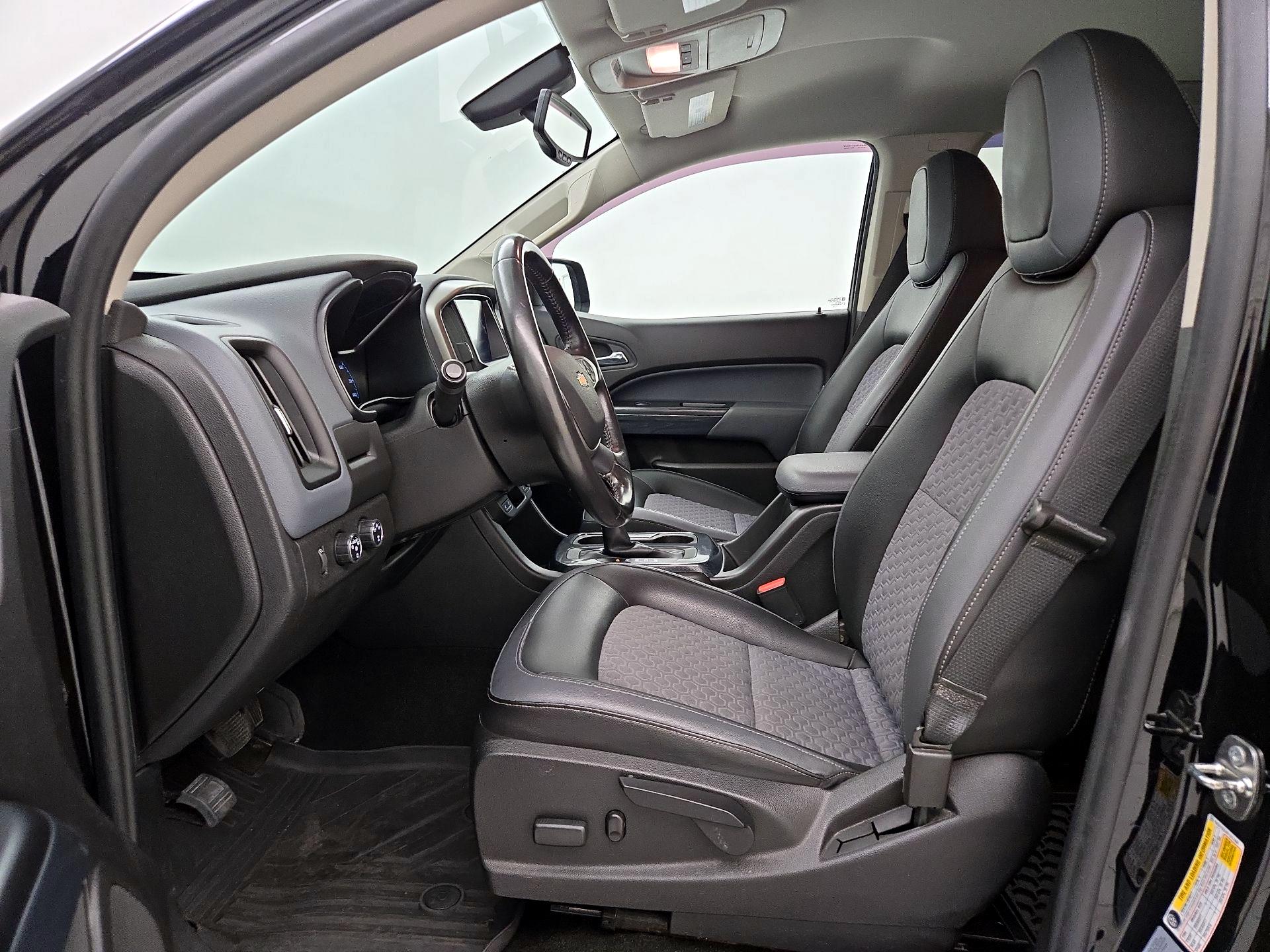 Thumbnail: 2015 Chevrolet Colorado - 11
