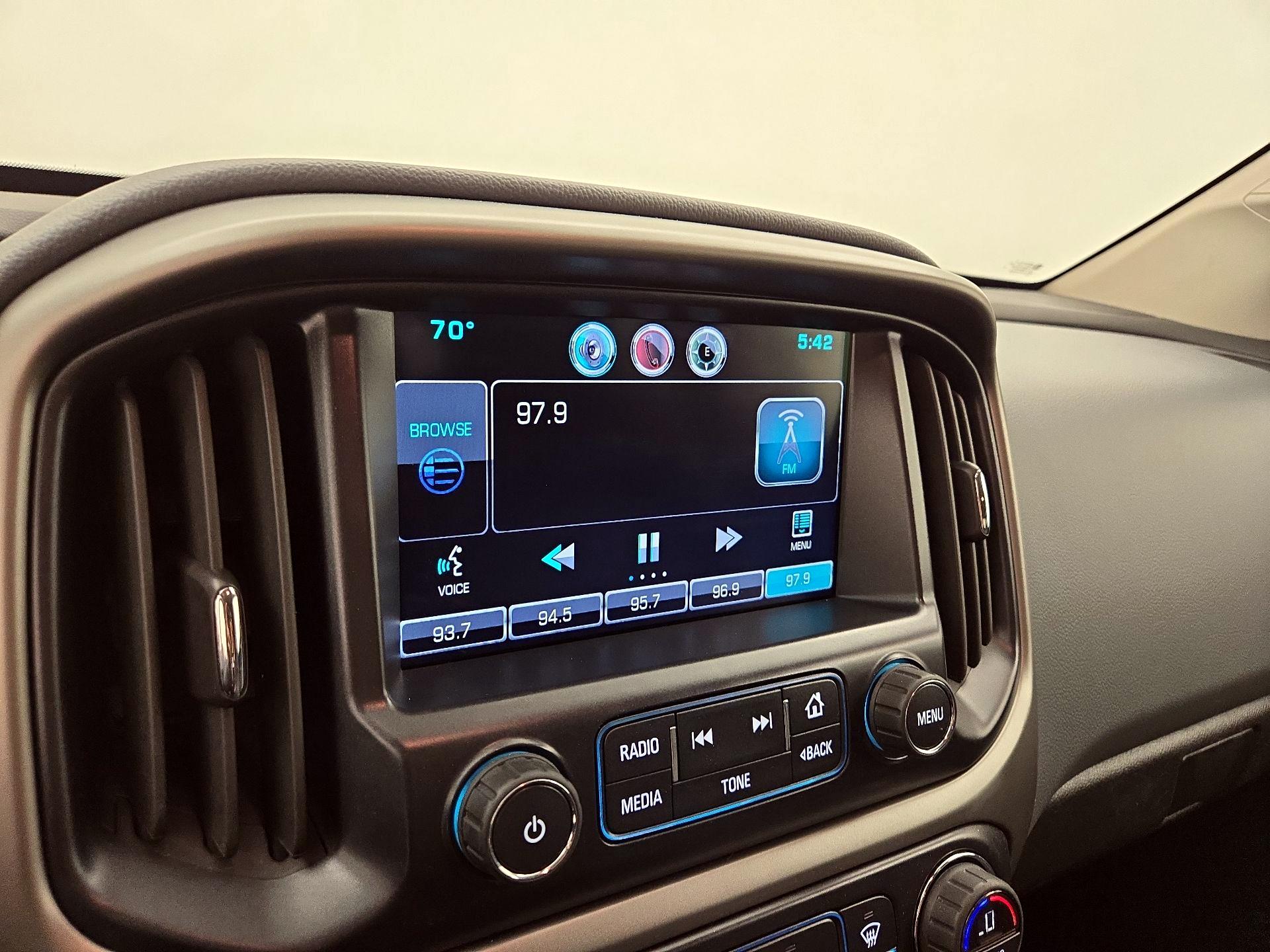 Thumbnail: 2015 Chevrolet Colorado - 16