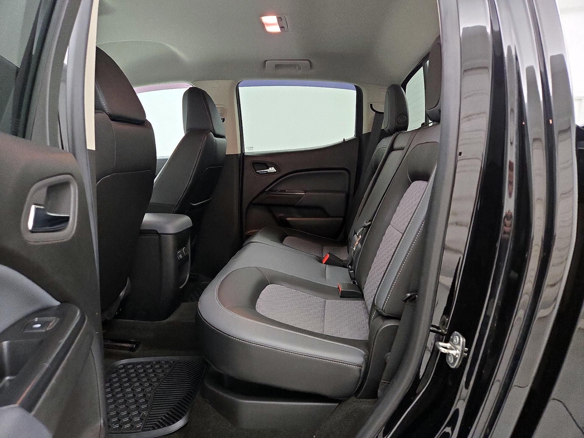 Thumbnail: 2015 Chevrolet Colorado - 20