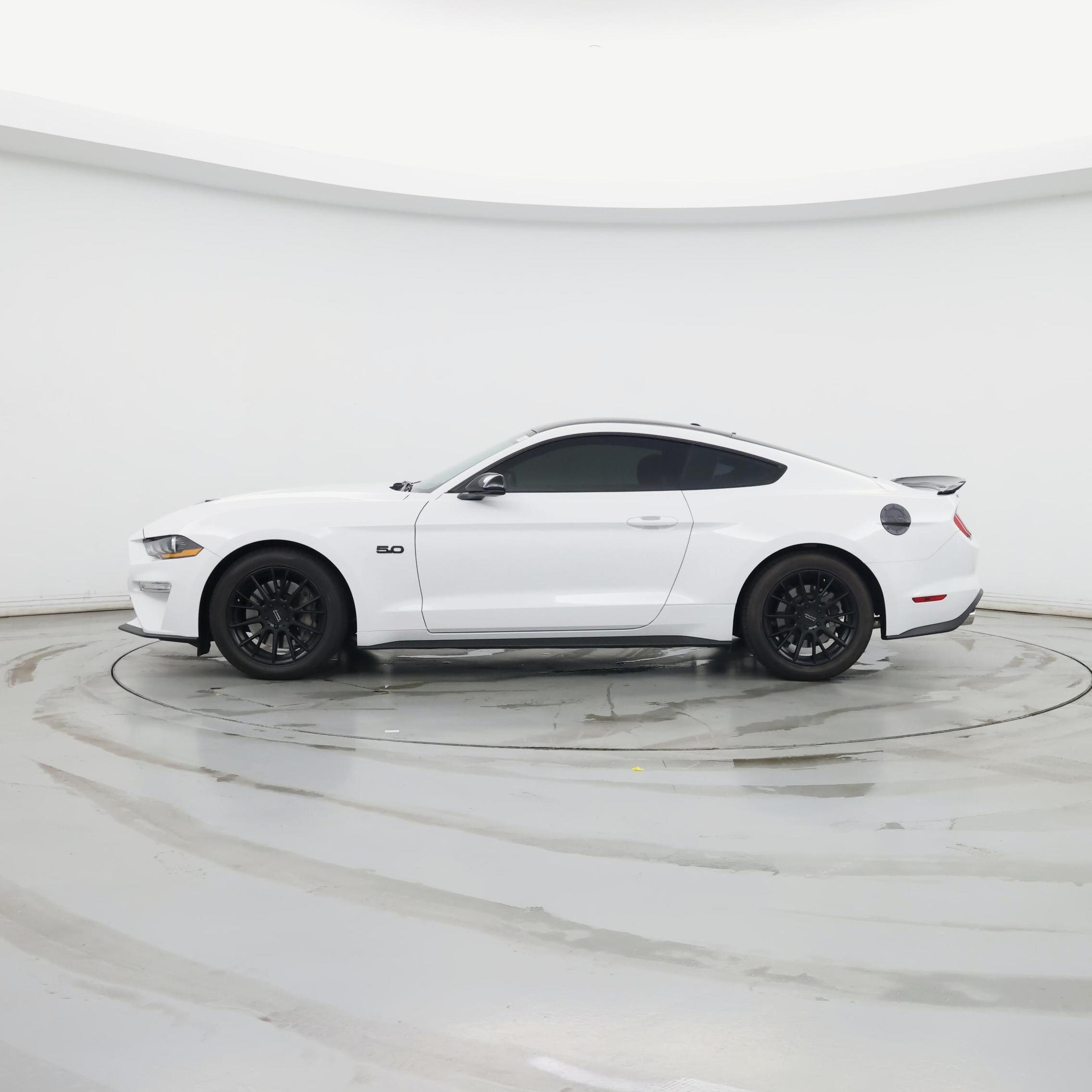 Thumbnail: 2020 Ford Mustang - 3