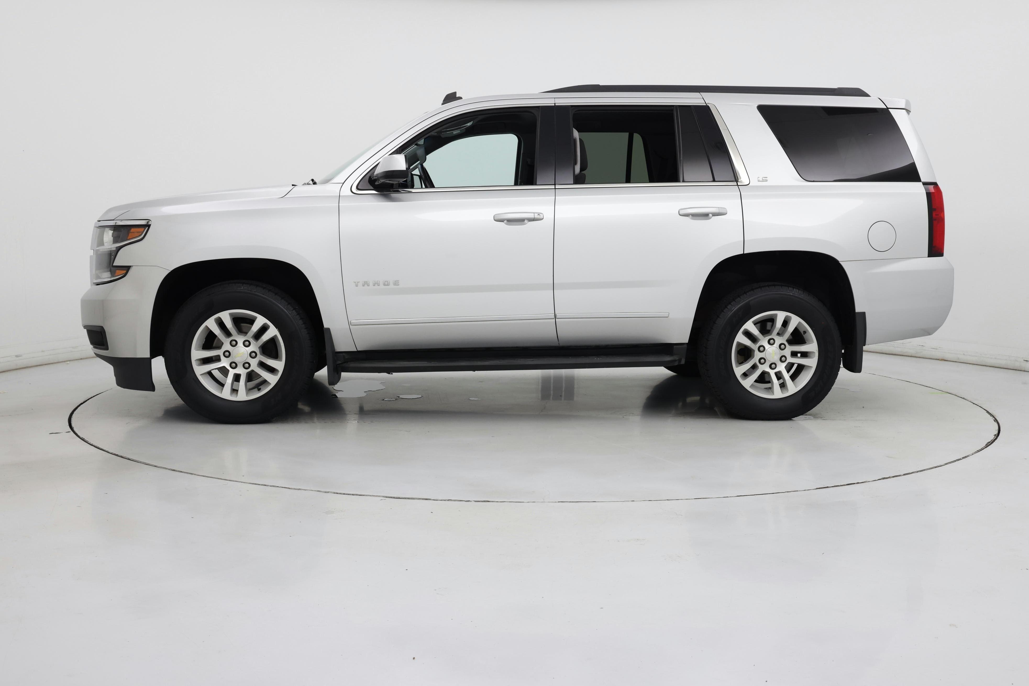 Thumbnail: 2015 Chevrolet Tahoe - 3