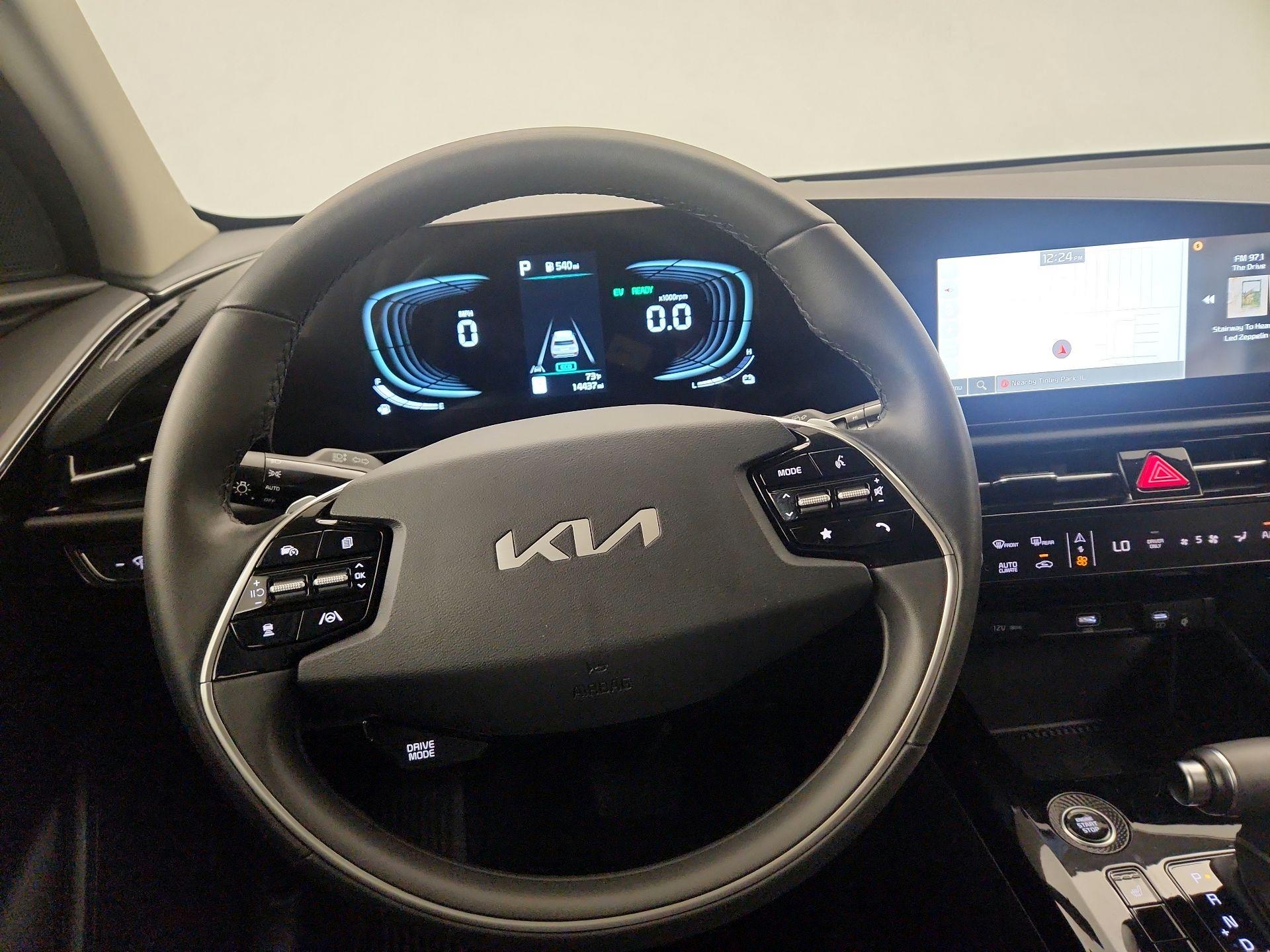 Thumbnail: 2024 Kia Niro - 10