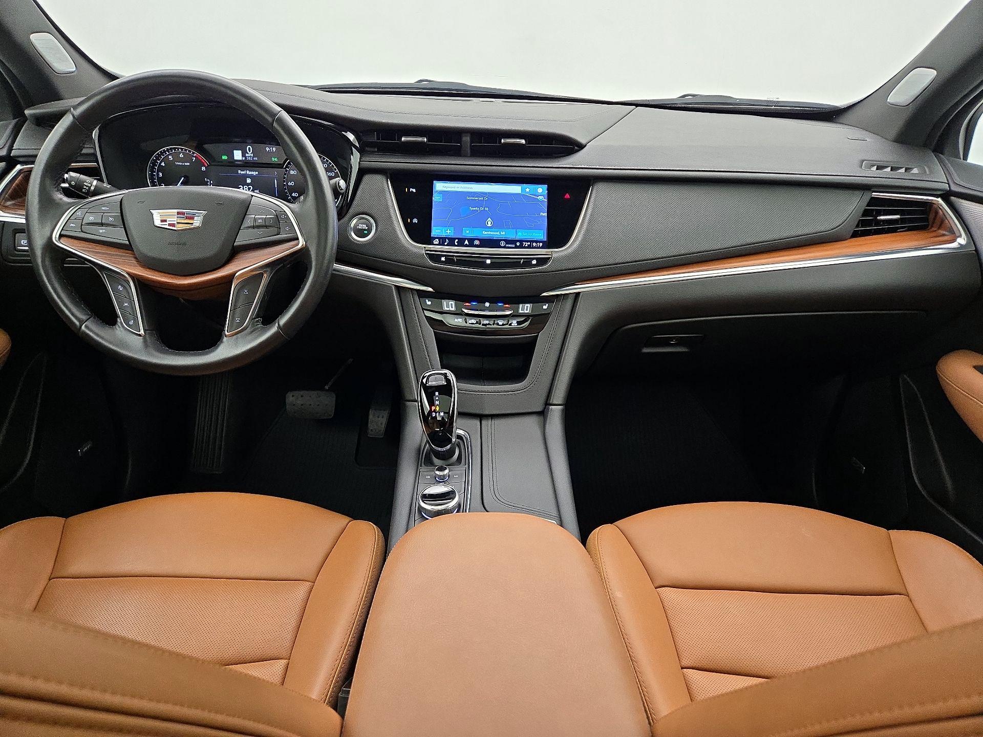 Thumbnail: 2021 Cadillac XT5 - 9