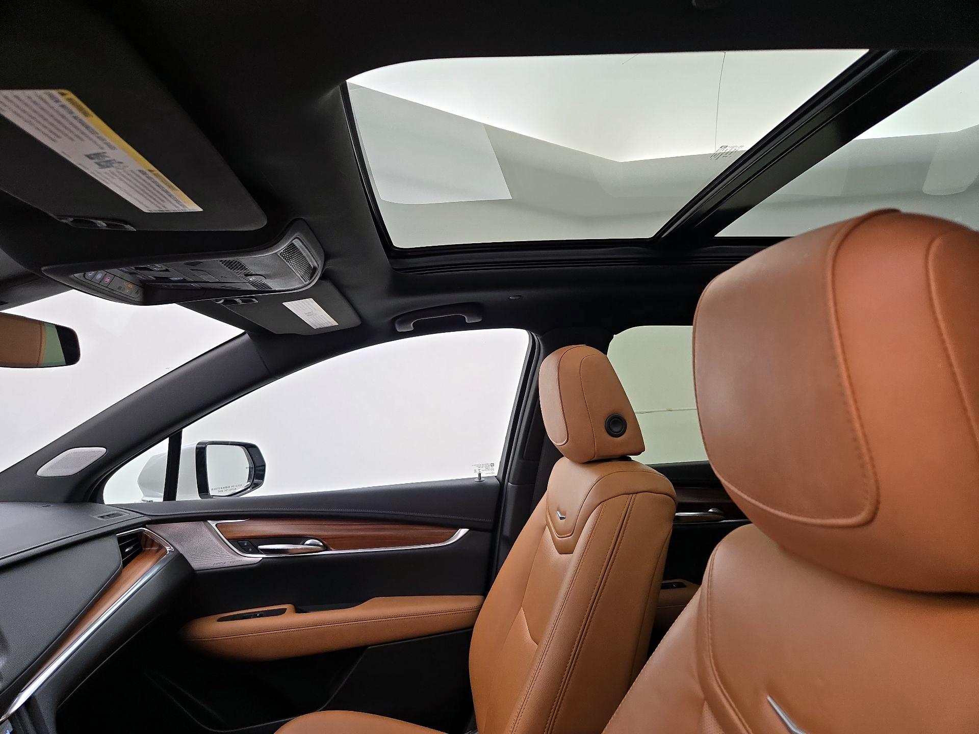 Thumbnail: 2021 Cadillac XT5 - 20