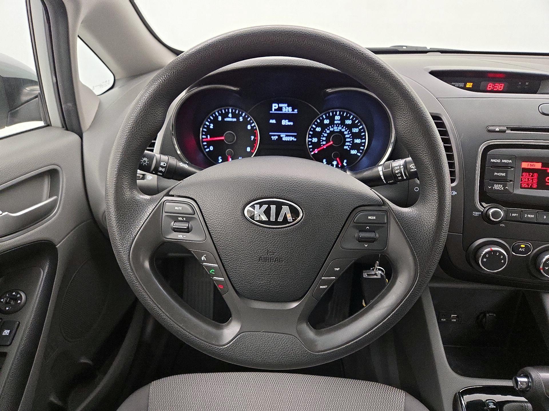 Thumbnail: 2017 Kia Forte - 10