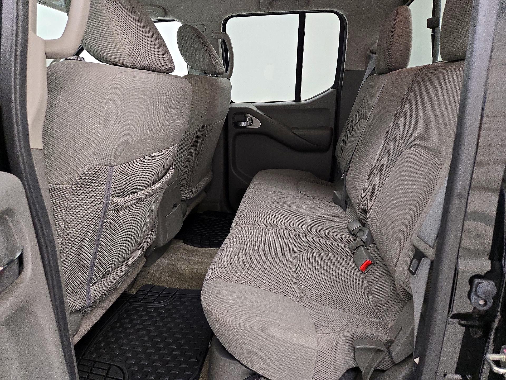 Thumbnail: 2016 Nissan Frontier - 18