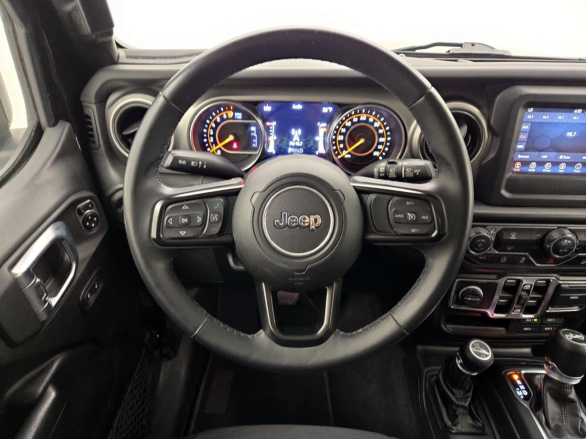 Thumbnail: 2018 Jeep Wrangler - 10