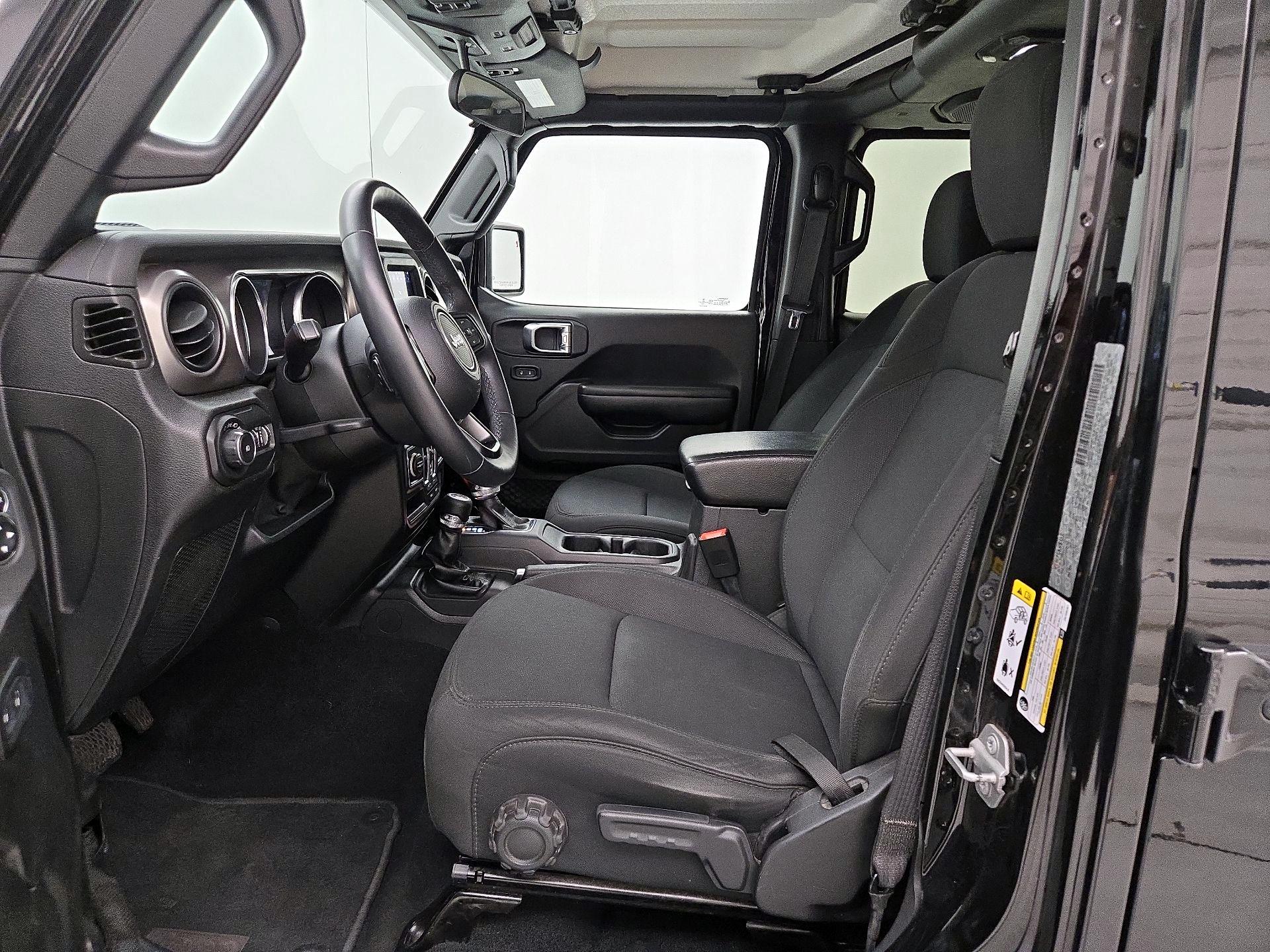 Thumbnail: 2018 Jeep Wrangler - 11