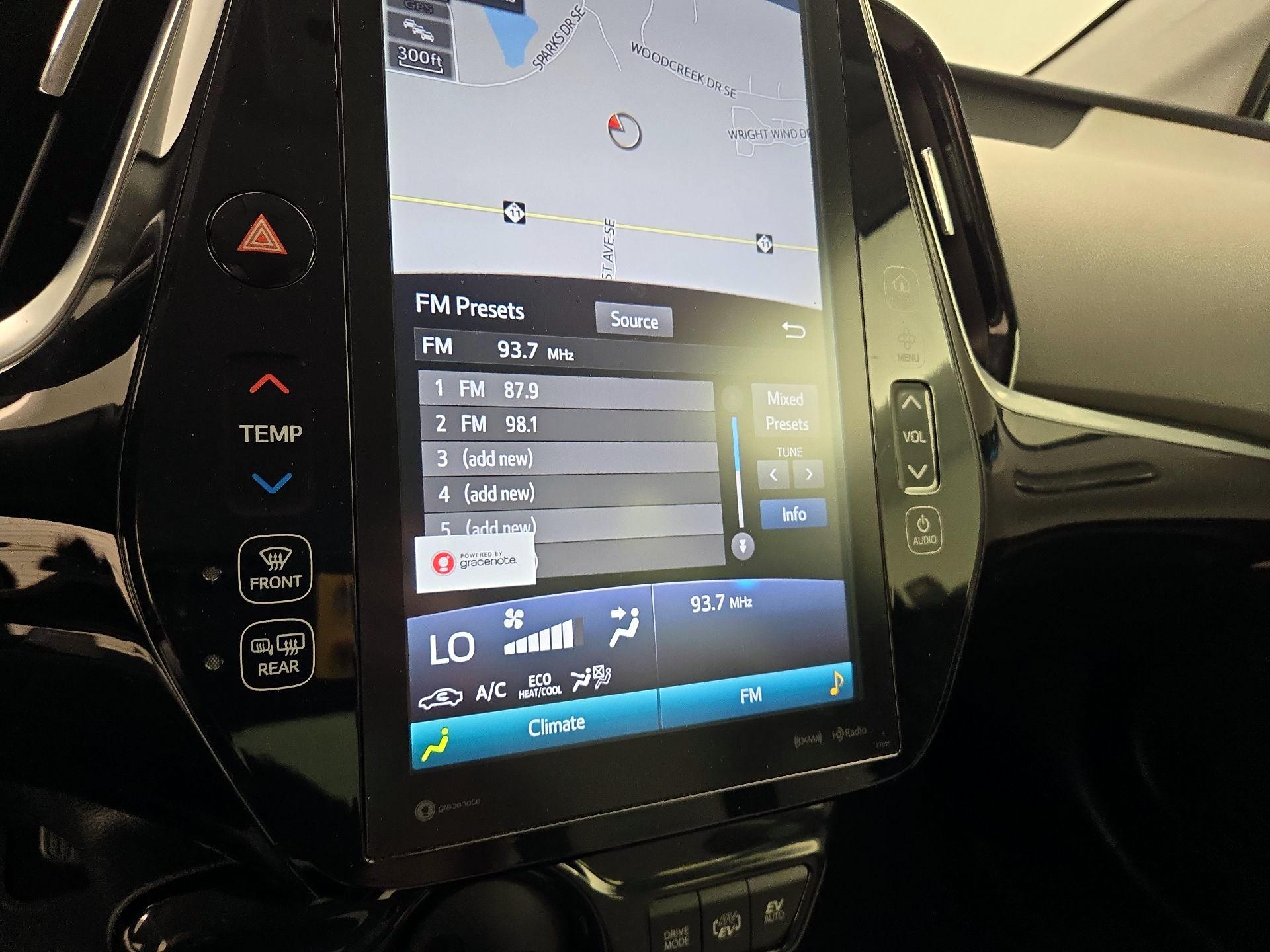 Thumbnail: 2019 Toyota Prius Prime - 16
