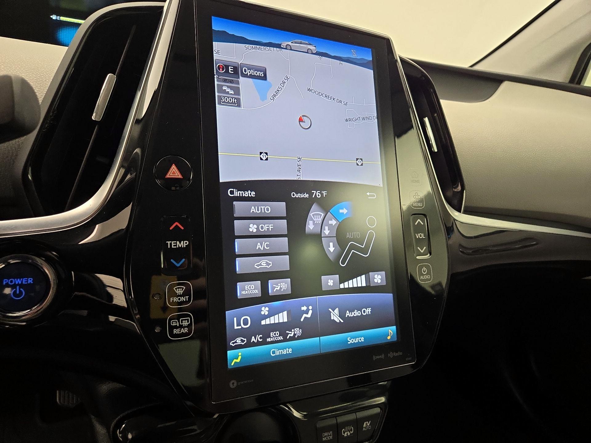 Thumbnail: 2019 Toyota Prius Prime - 17