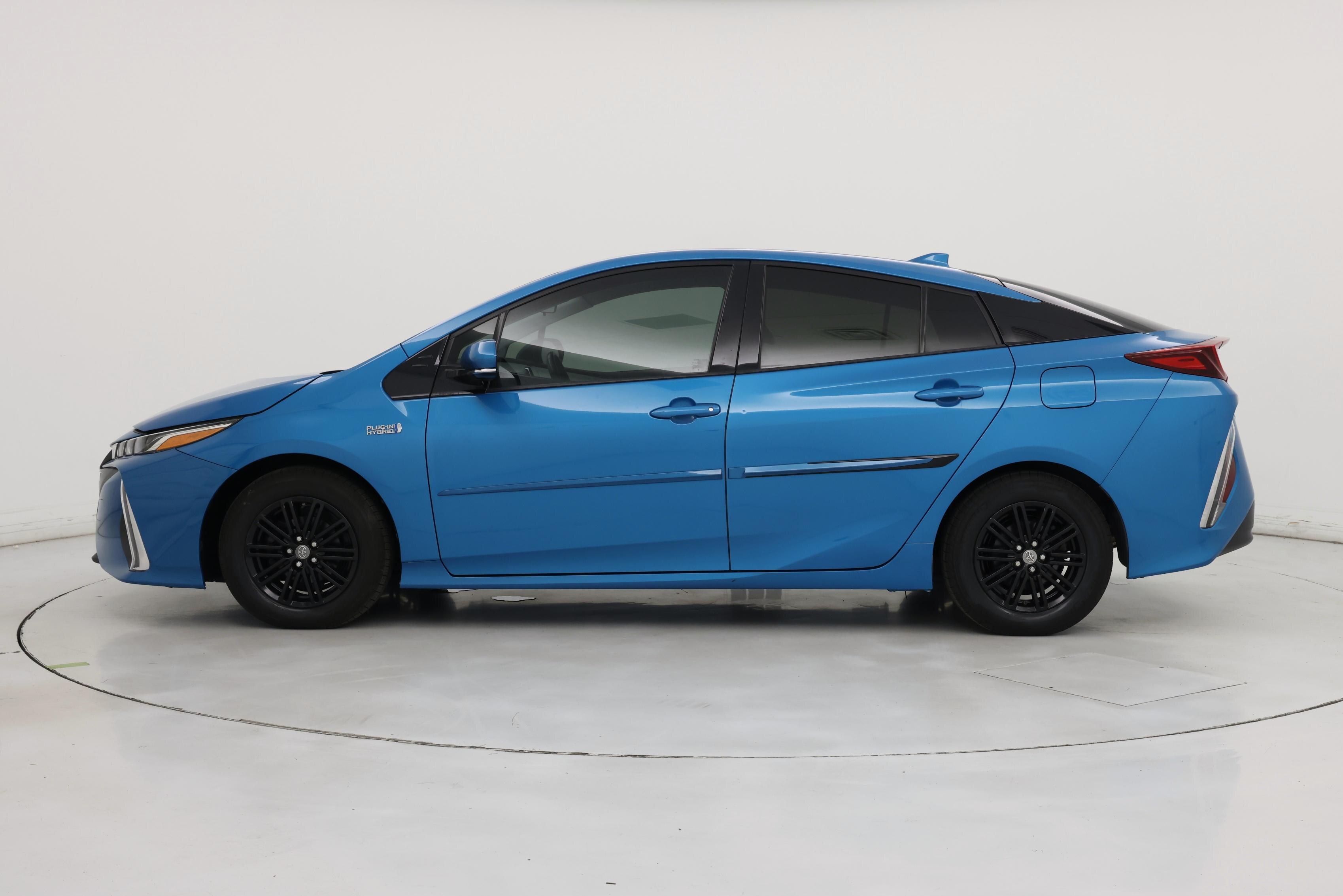 Thumbnail: 2019 Toyota Prius Prime - 3