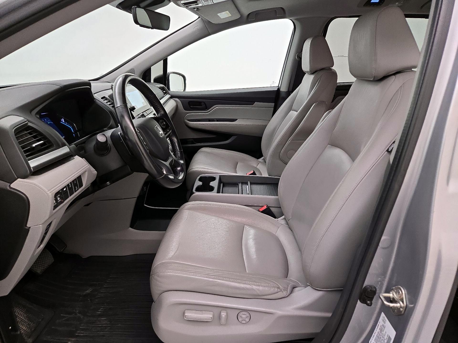 Thumbnail: 2019 Honda Odyssey - 11