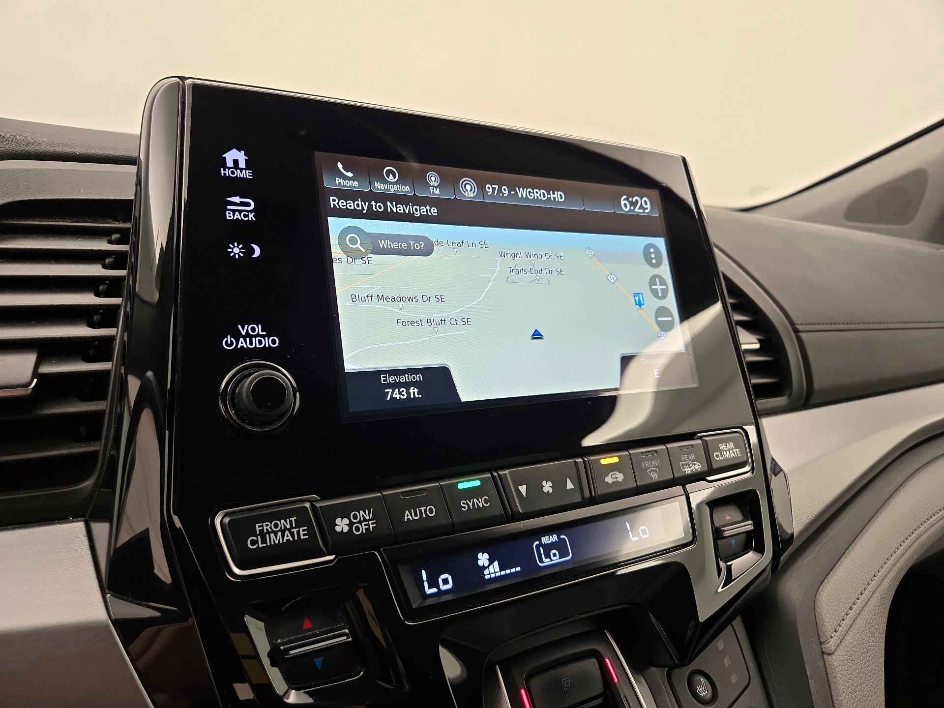 Thumbnail: 2019 Honda Odyssey - 14