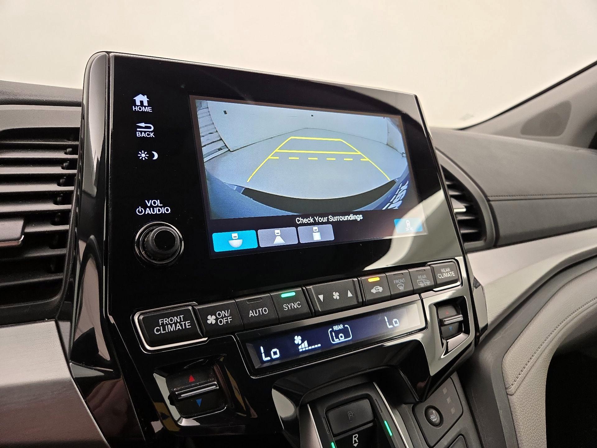 Thumbnail: 2019 Honda Odyssey - 15