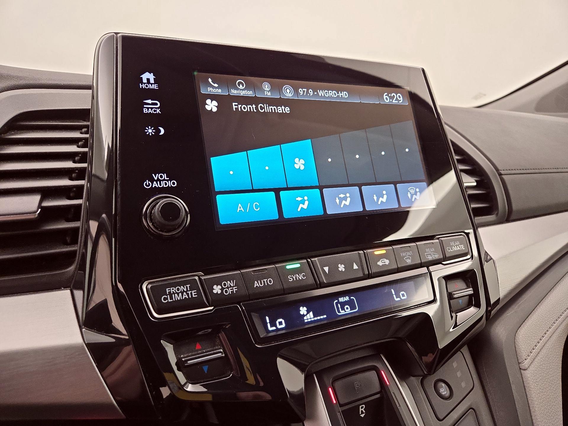 Thumbnail: 2019 Honda Odyssey - 17