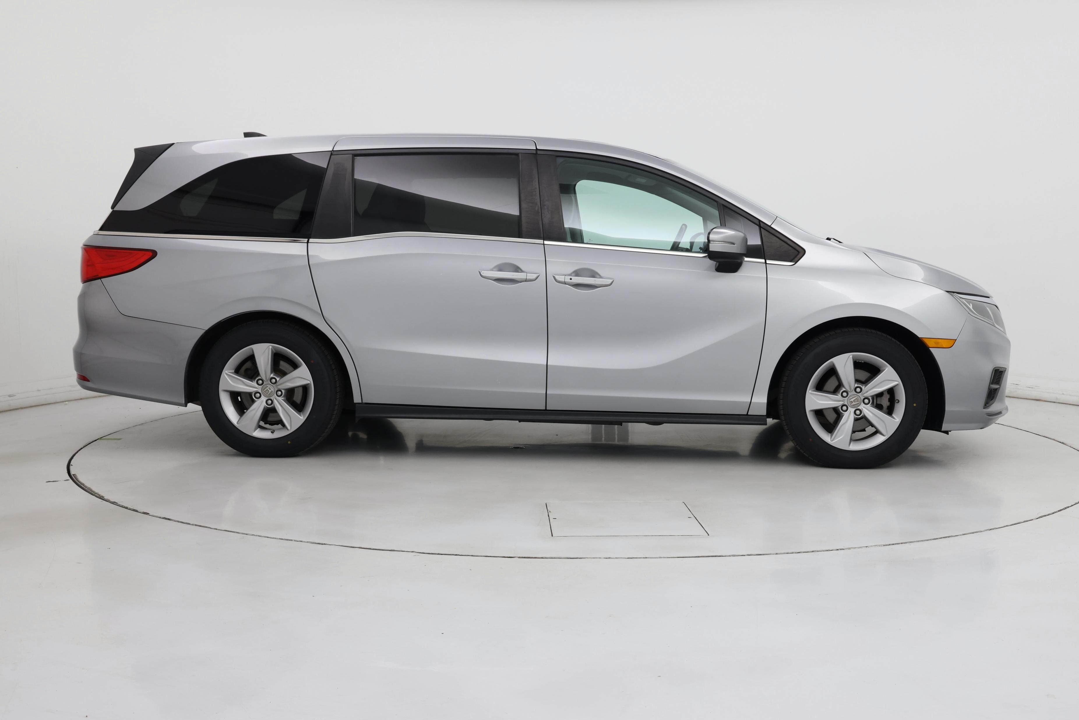 Thumbnail: 2019 Honda Odyssey - 7