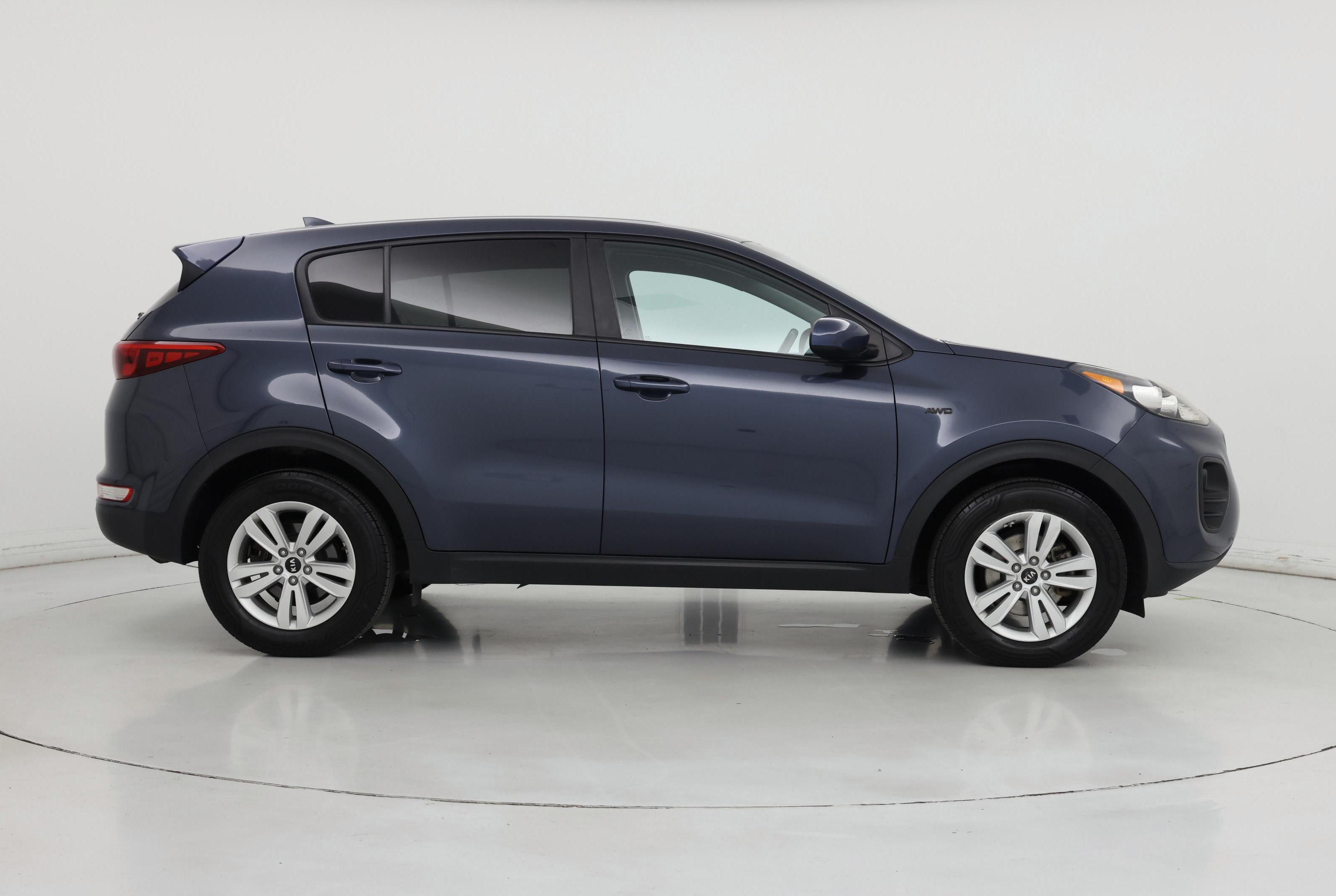 Thumbnail: 2017 Kia Sportage - 7