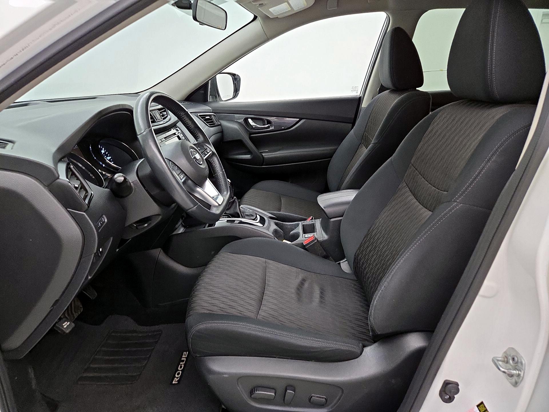 Thumbnail: 2018 Nissan Rogue - 11
