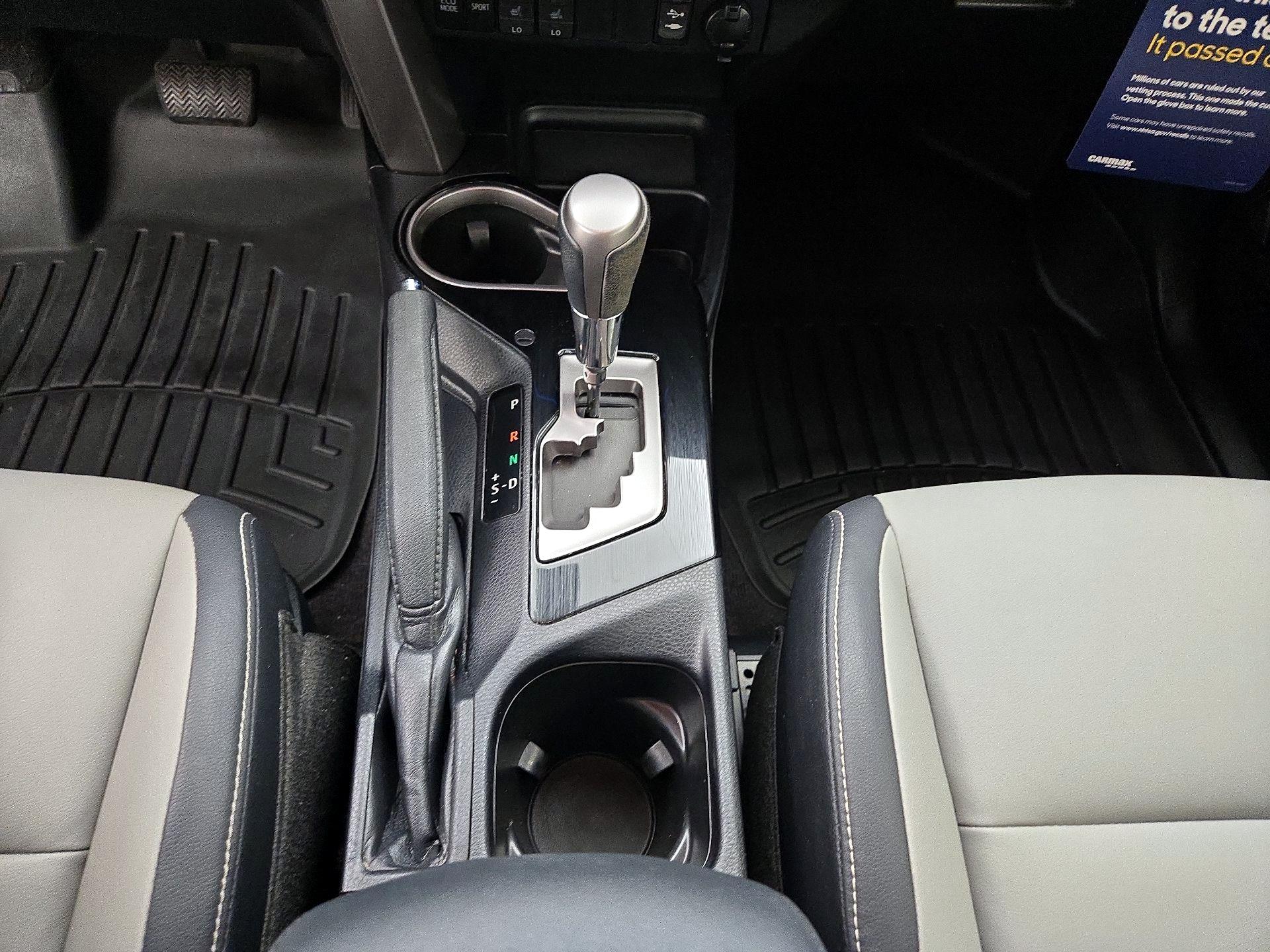 Thumbnail: 2016 Toyota RAV4 - 17