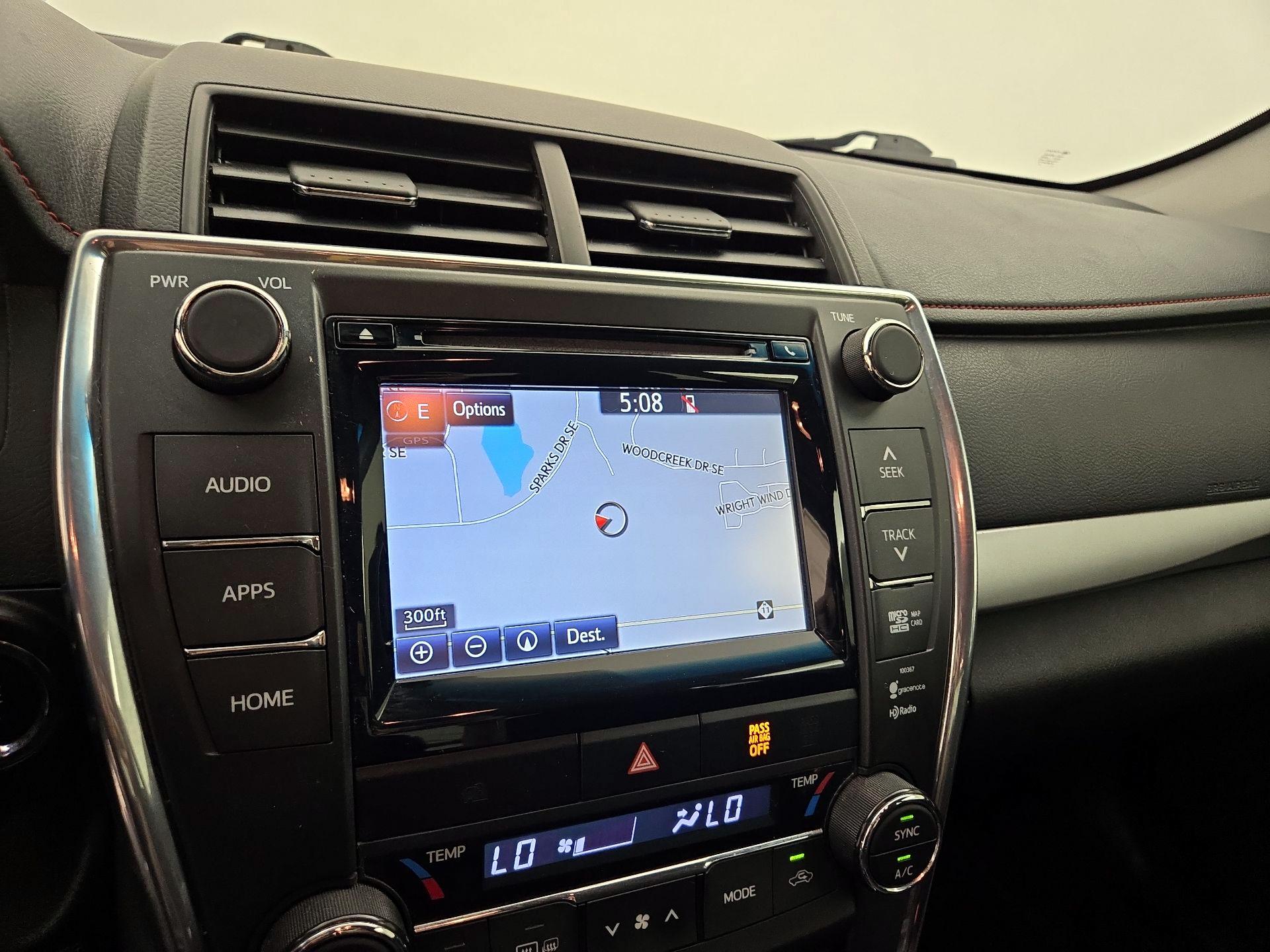 Thumbnail: 2015 Toyota Camry - 14