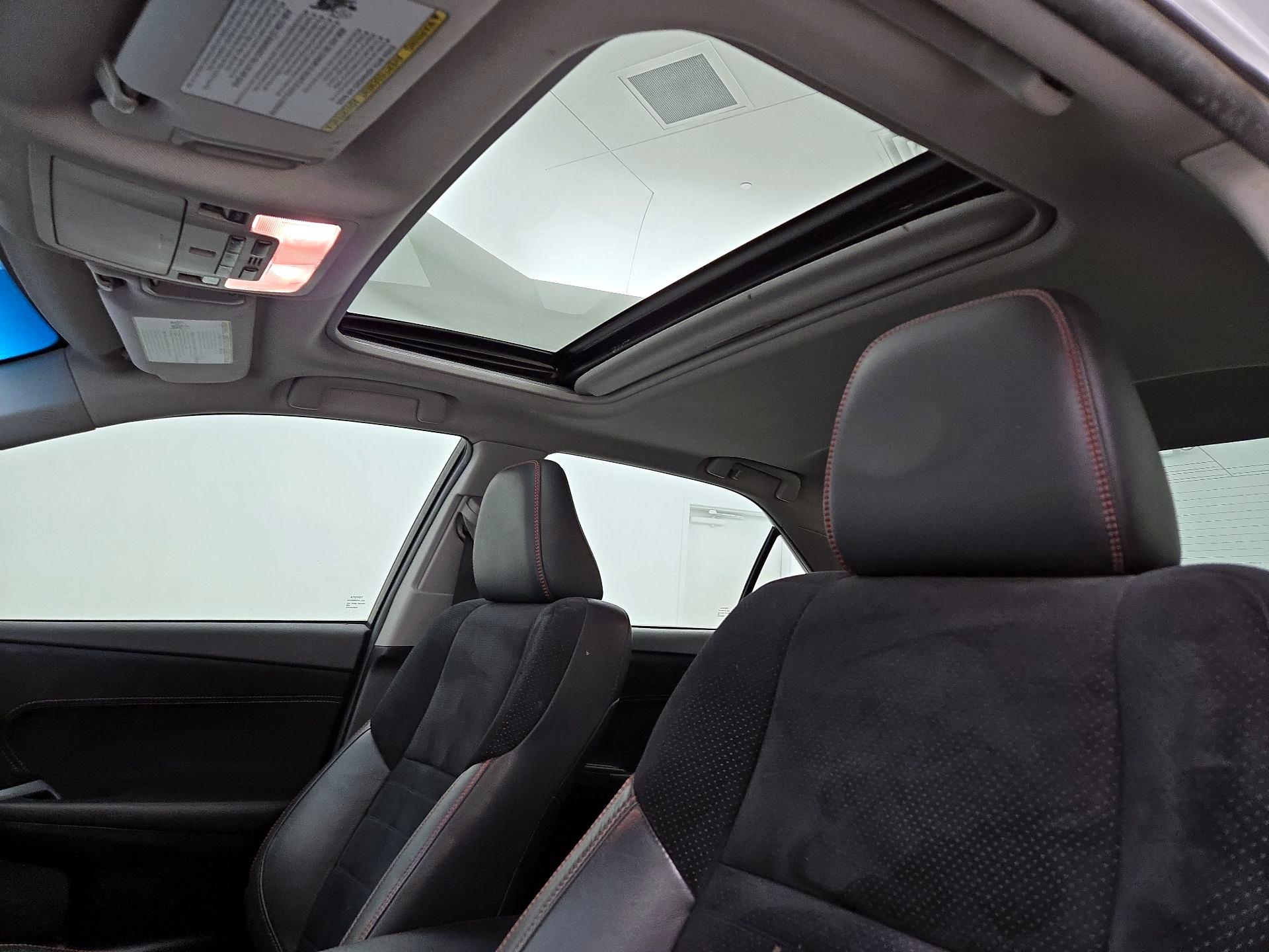 Thumbnail: 2015 Toyota Camry - 20