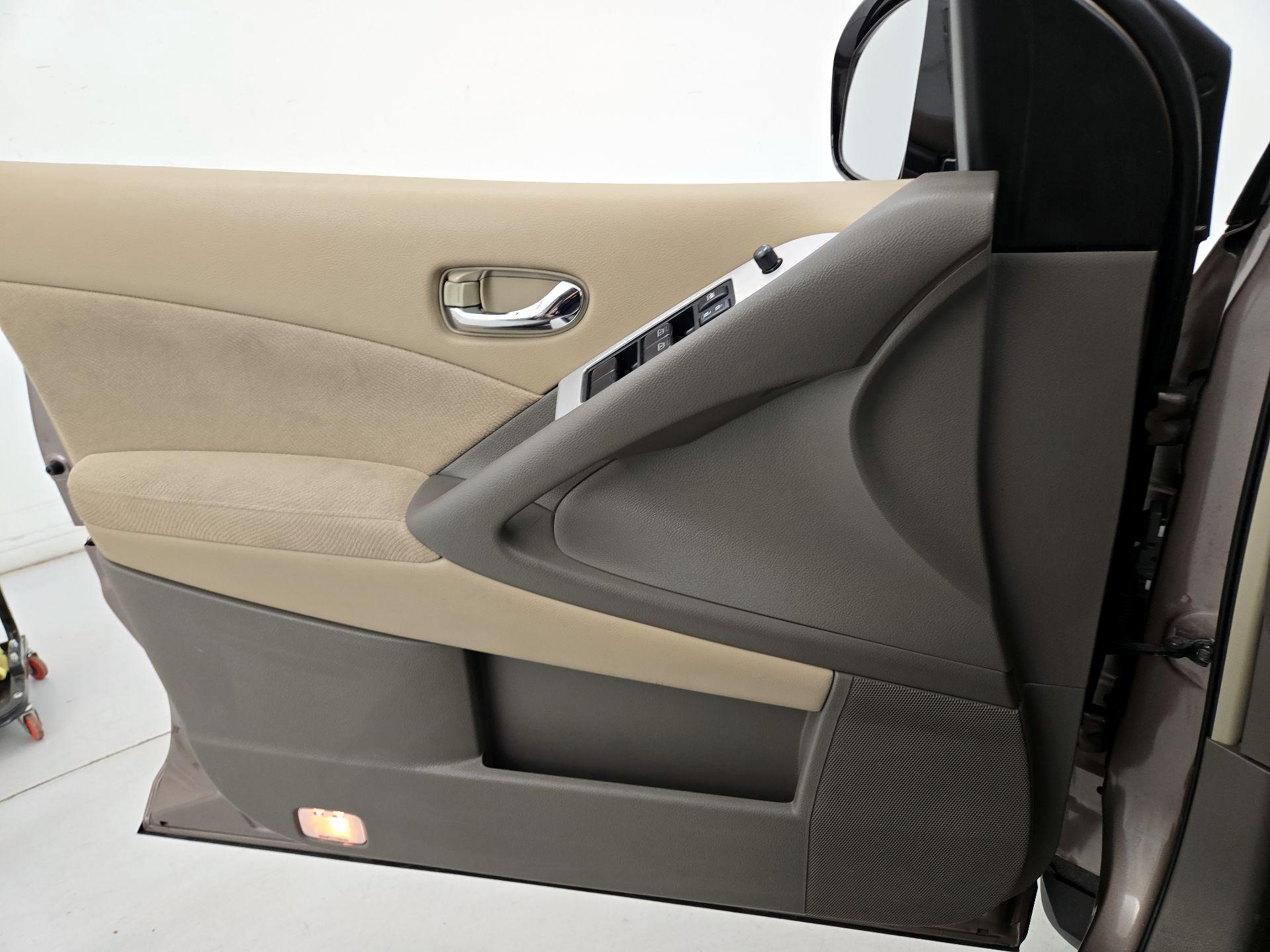 Thumbnail: 2014 Nissan Murano - 12