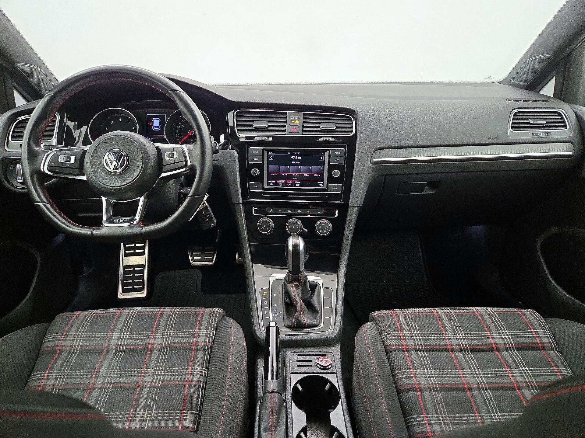 Thumbnail: 2020 Volkswagen Golf - 9