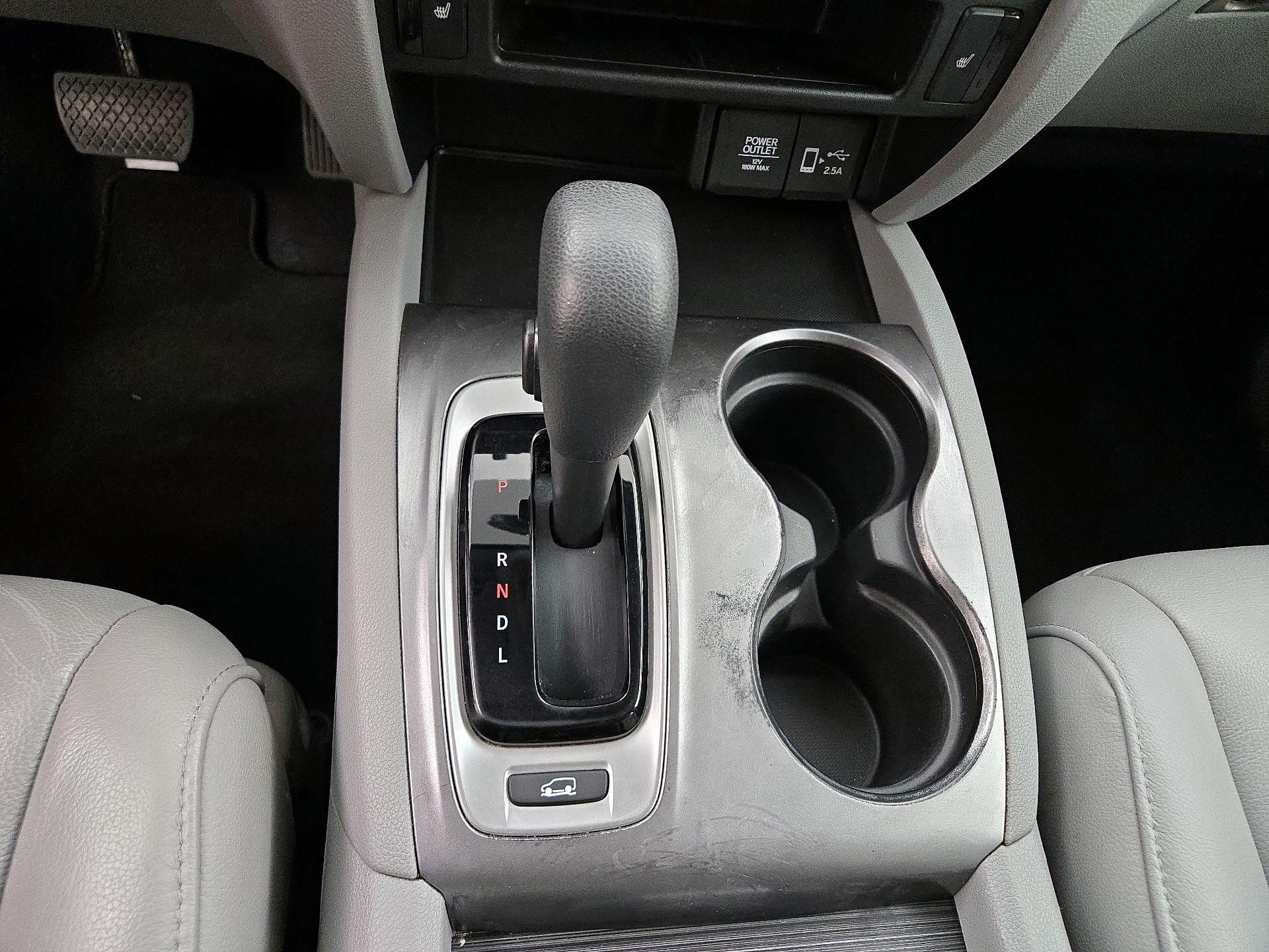 Thumbnail: 2019 Honda Pilot - 17