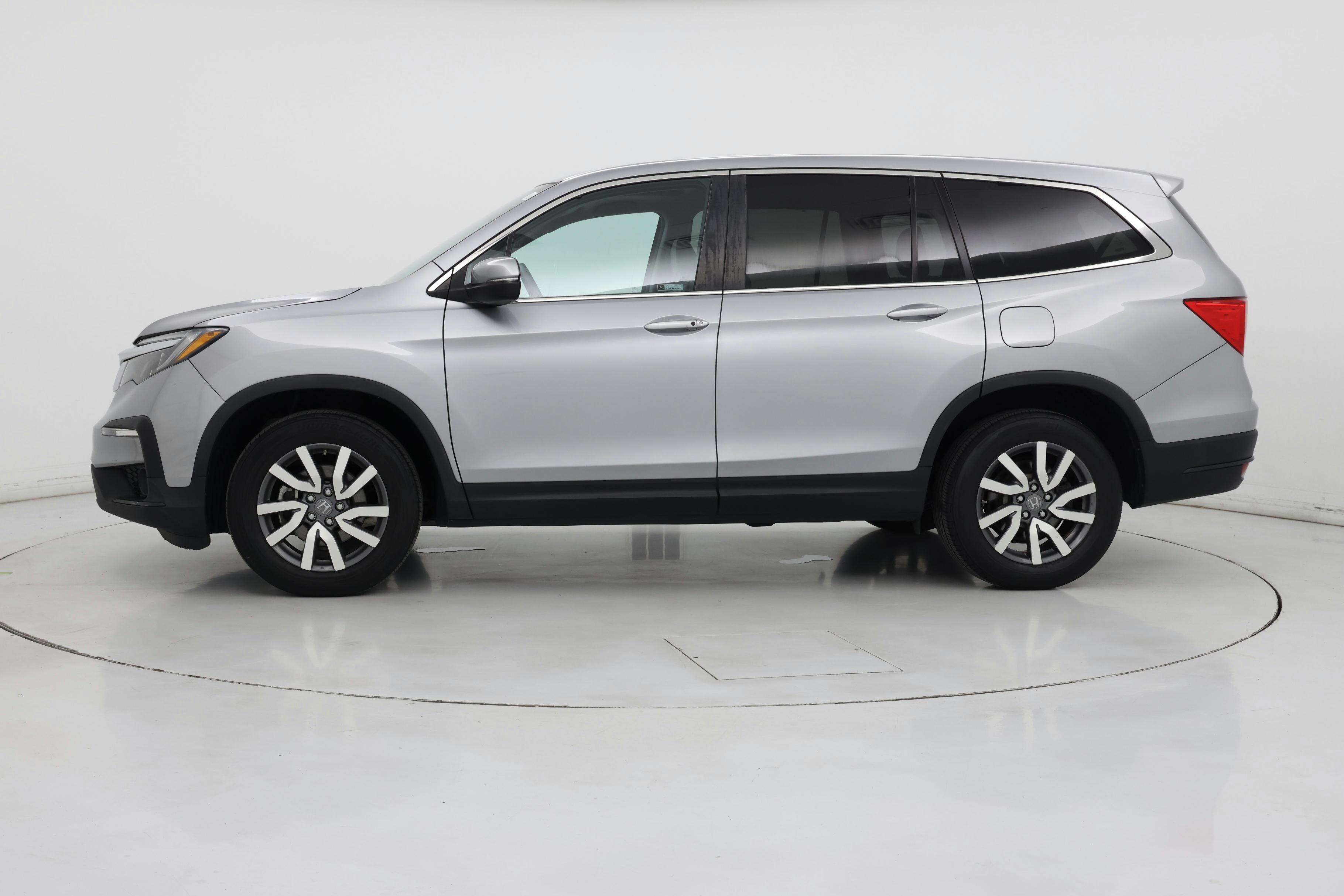 Thumbnail: 2019 Honda Pilot - 3