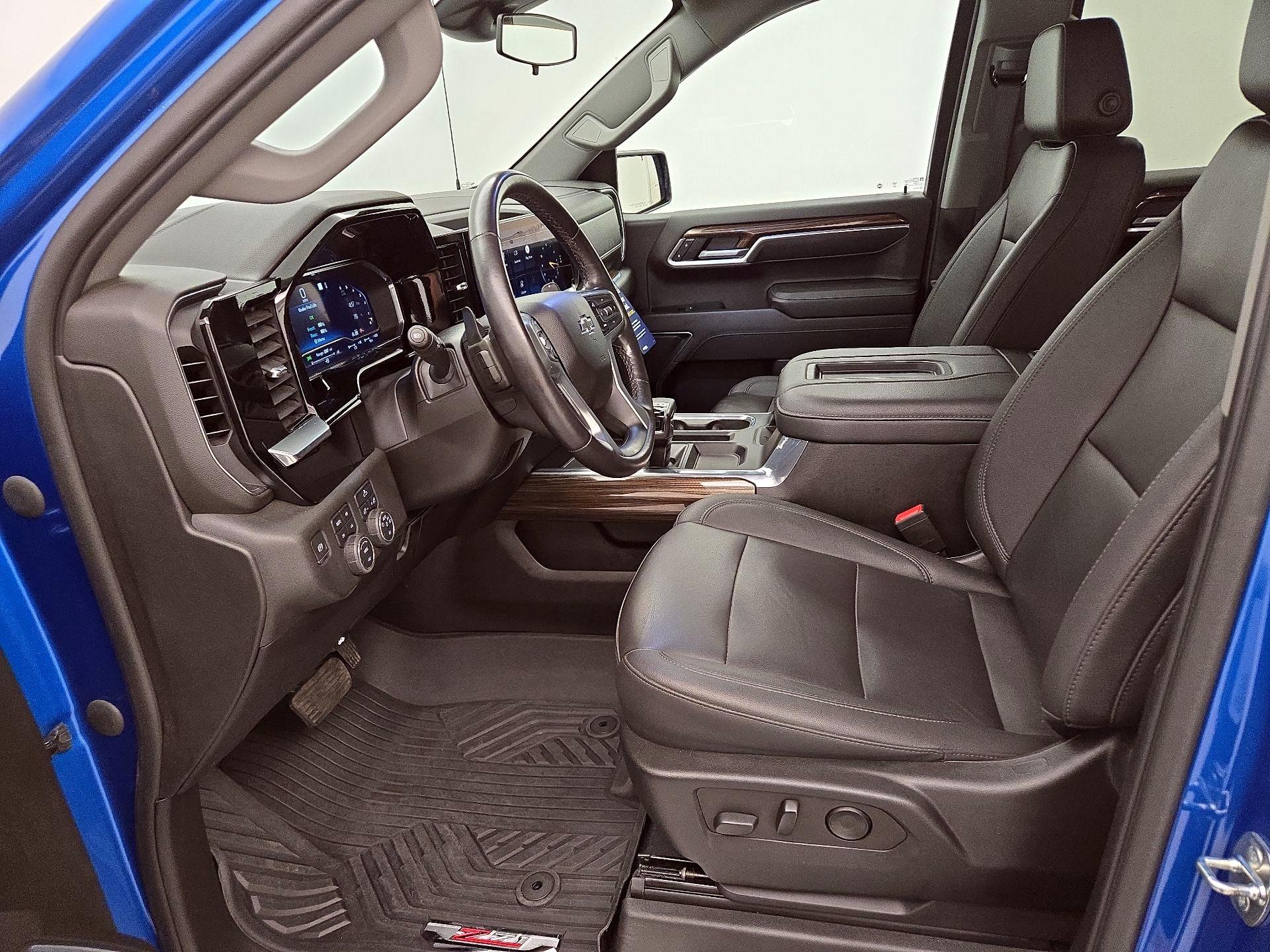 Thumbnail: 2022 Chevrolet Silverado 1500 - 11