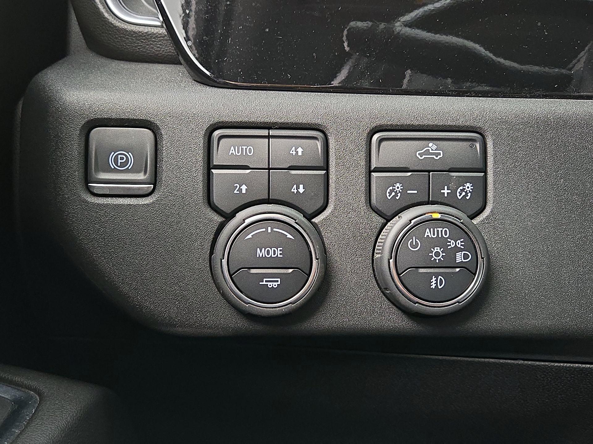 Thumbnail: 2022 Chevrolet Silverado 1500 - 13