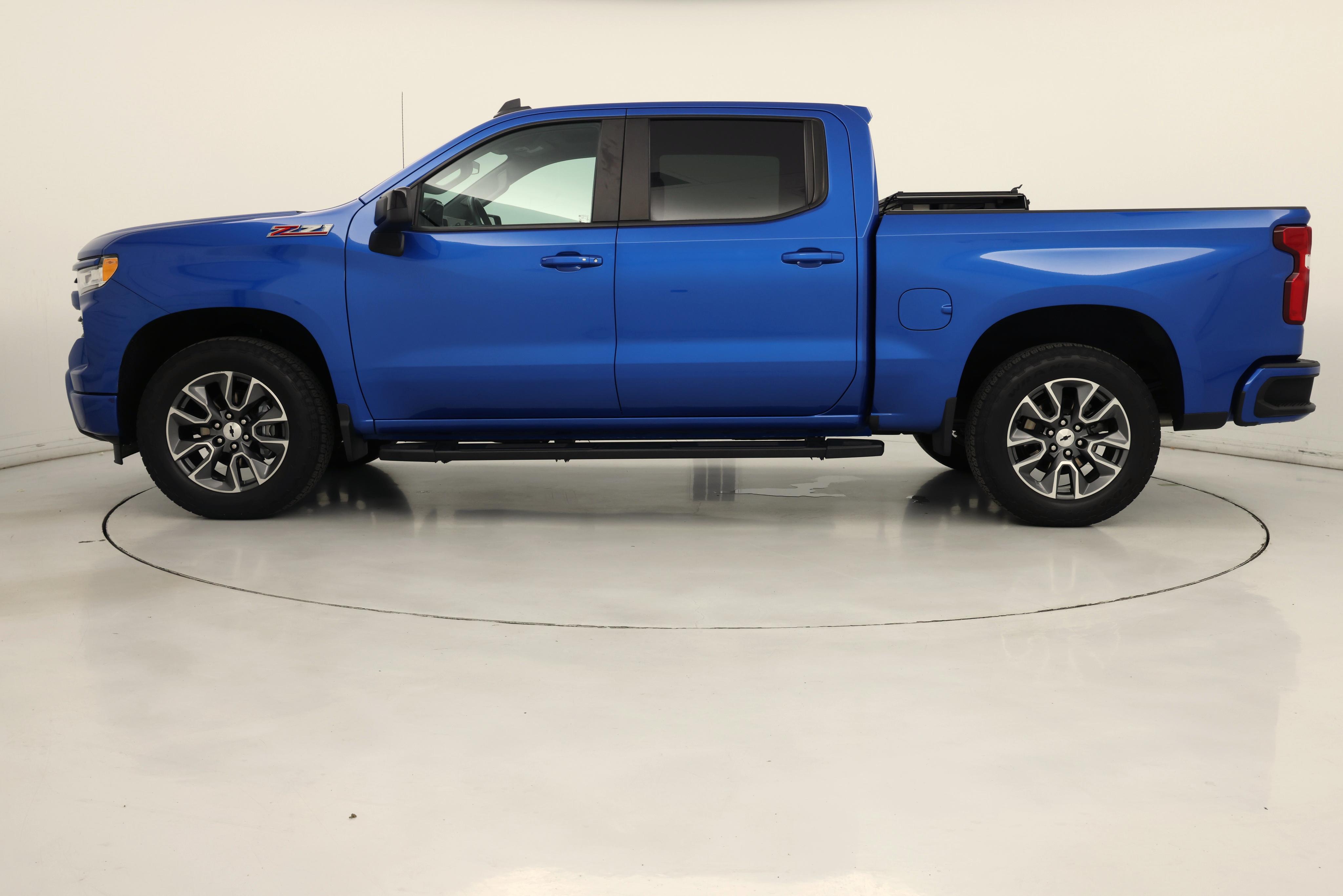 Thumbnail: 2022 Chevrolet Silverado 1500 - 3