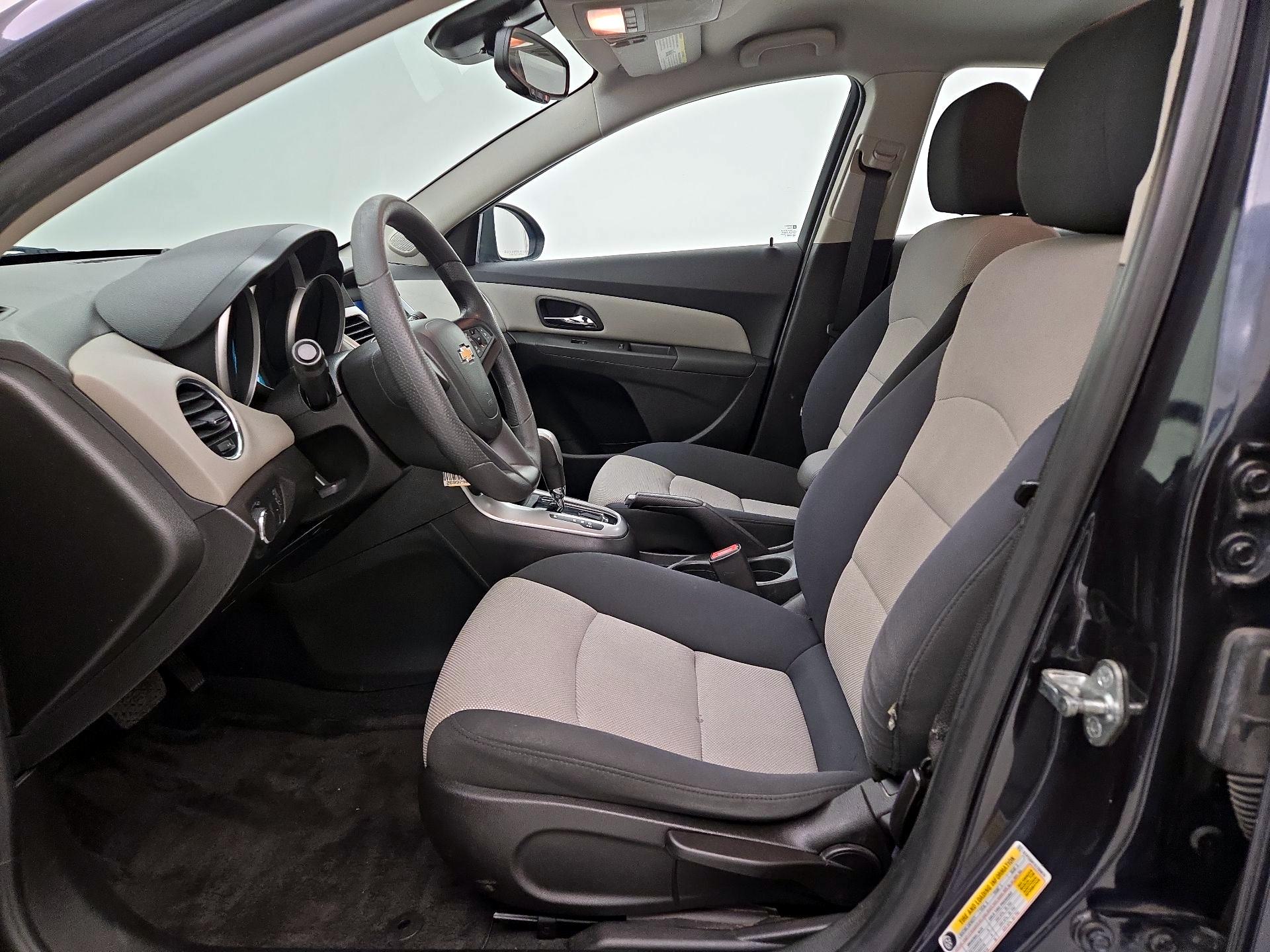 Thumbnail: 2016 Chevrolet Cruze - 11