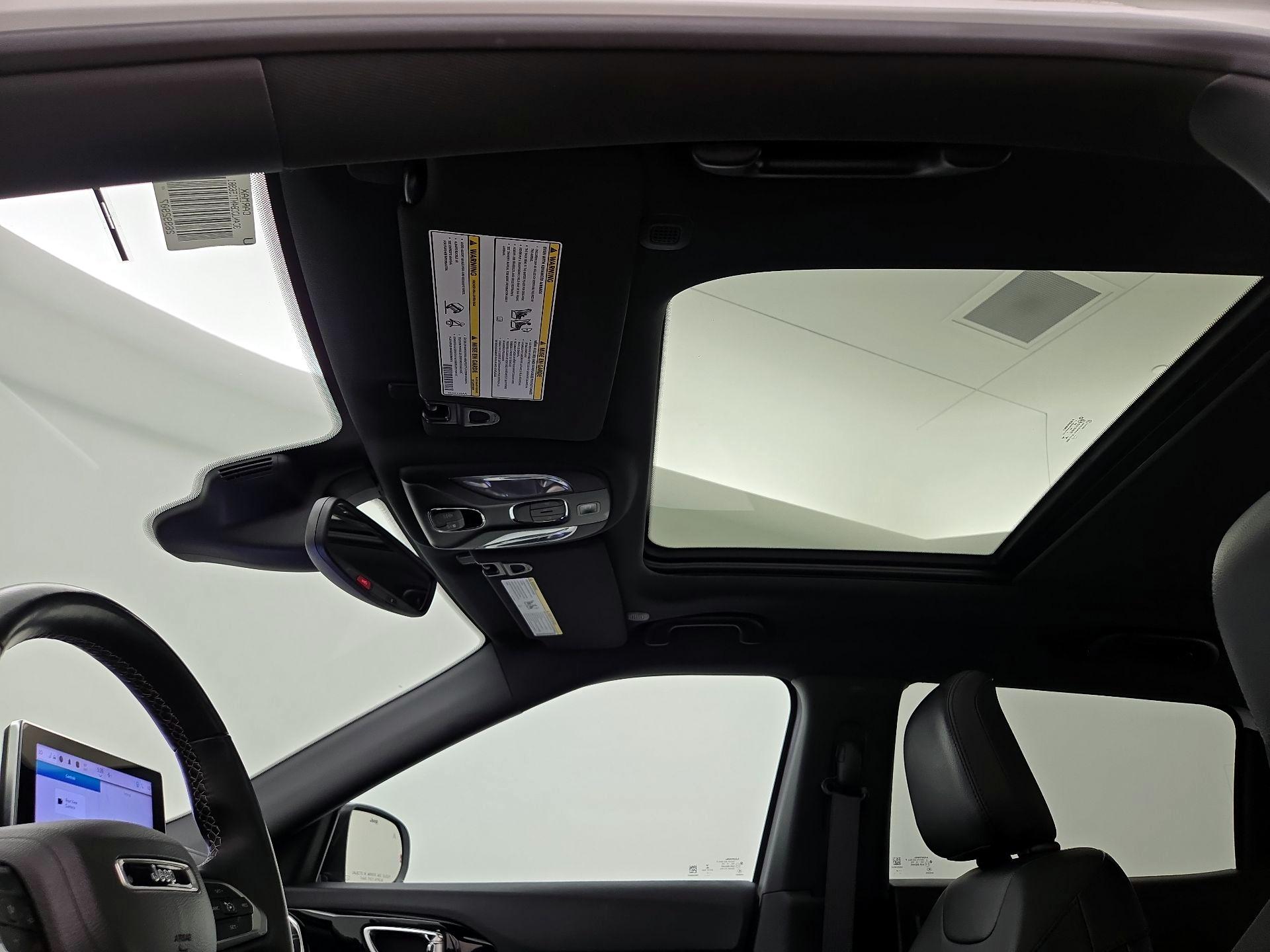 Thumbnail: 2022 Jeep Compass - 20