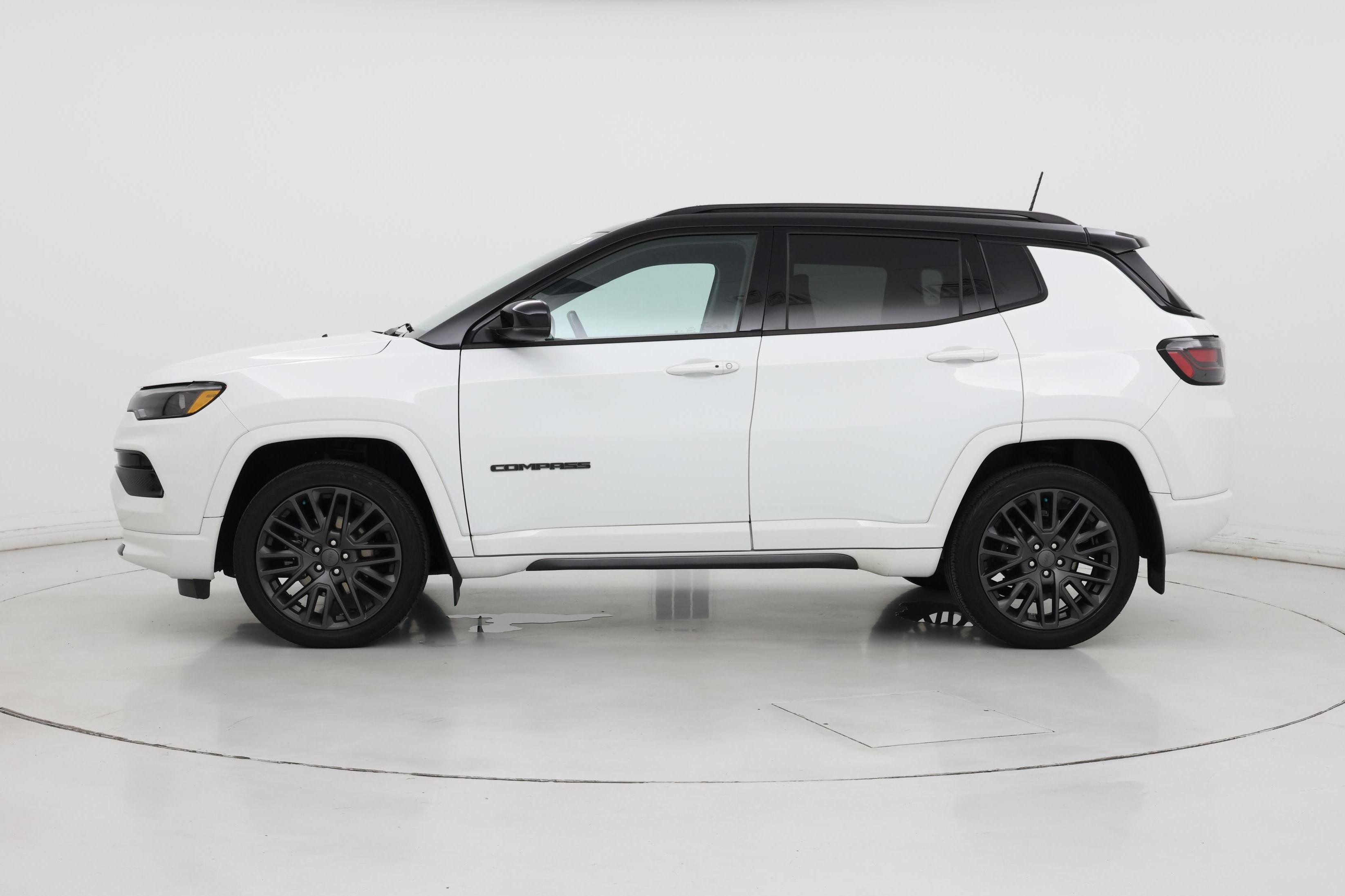 Thumbnail: 2022 Jeep Compass - 3