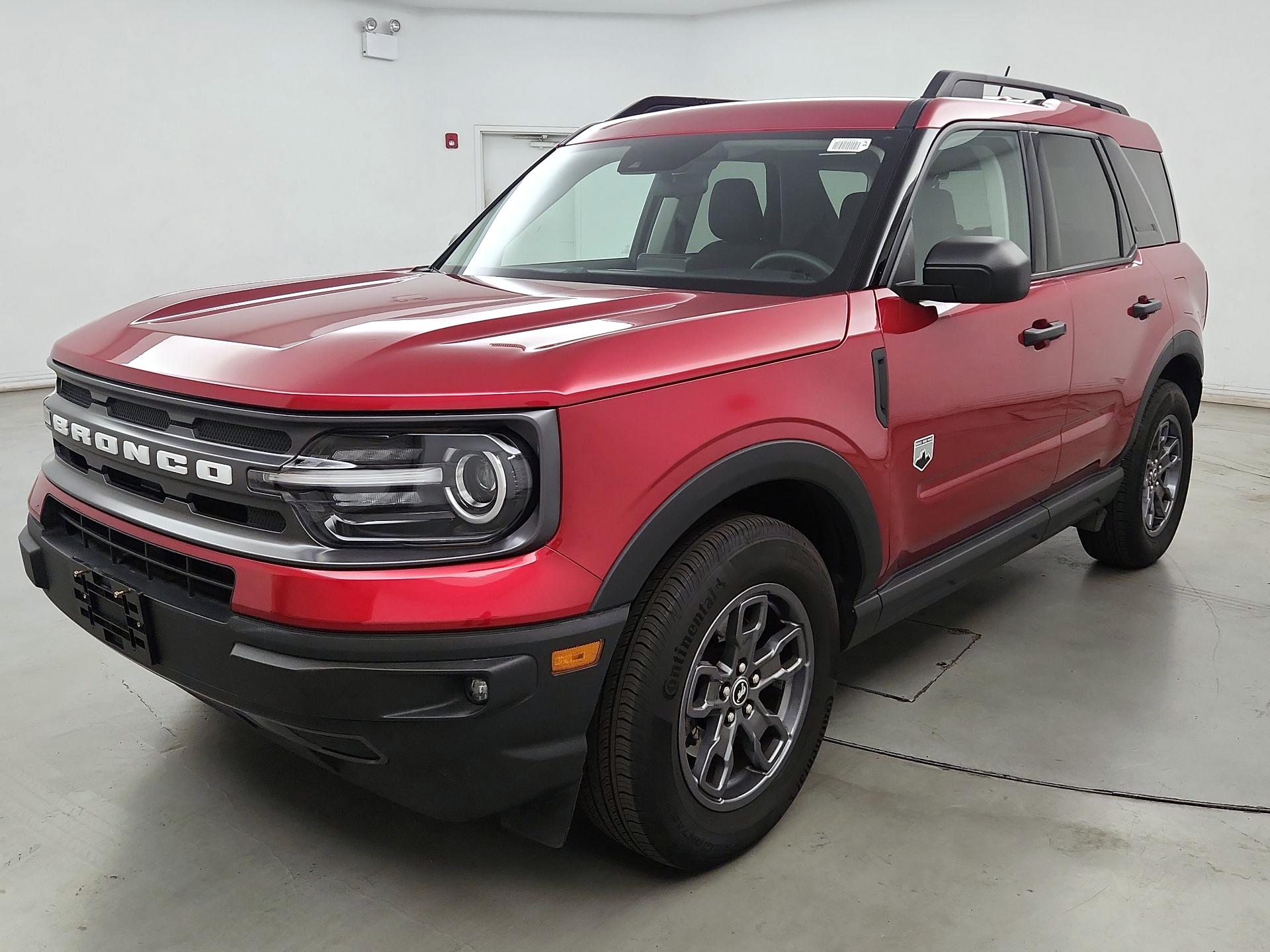 Thumbnail: 2021 Ford Bronco Sport - 3