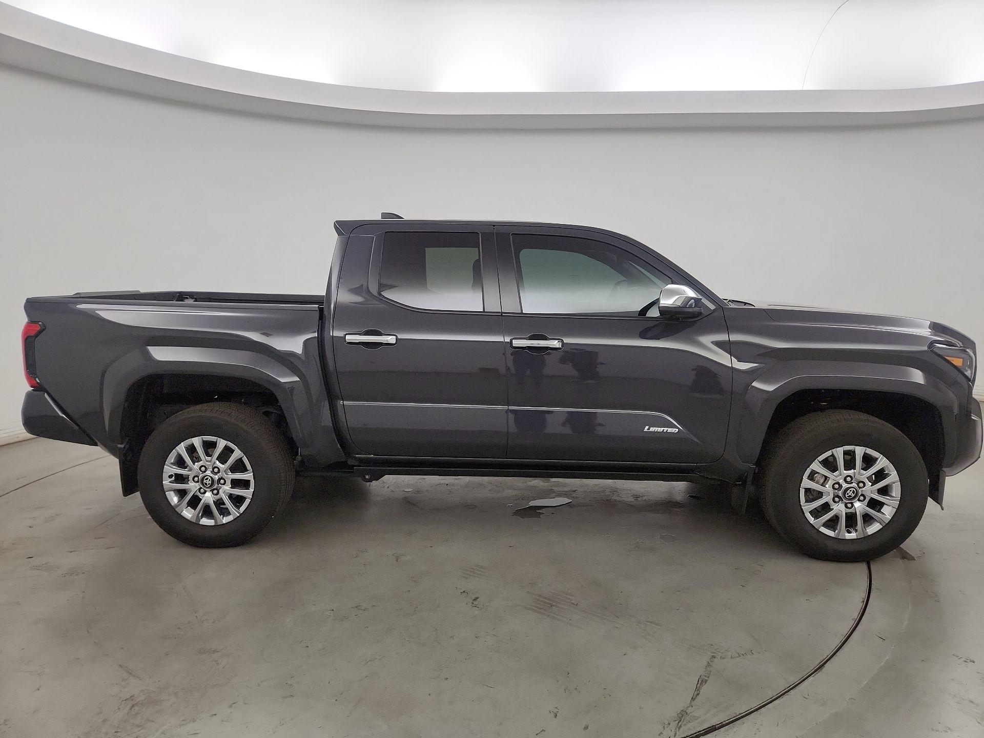 Thumbnail: 2024 Toyota Tacoma - 4