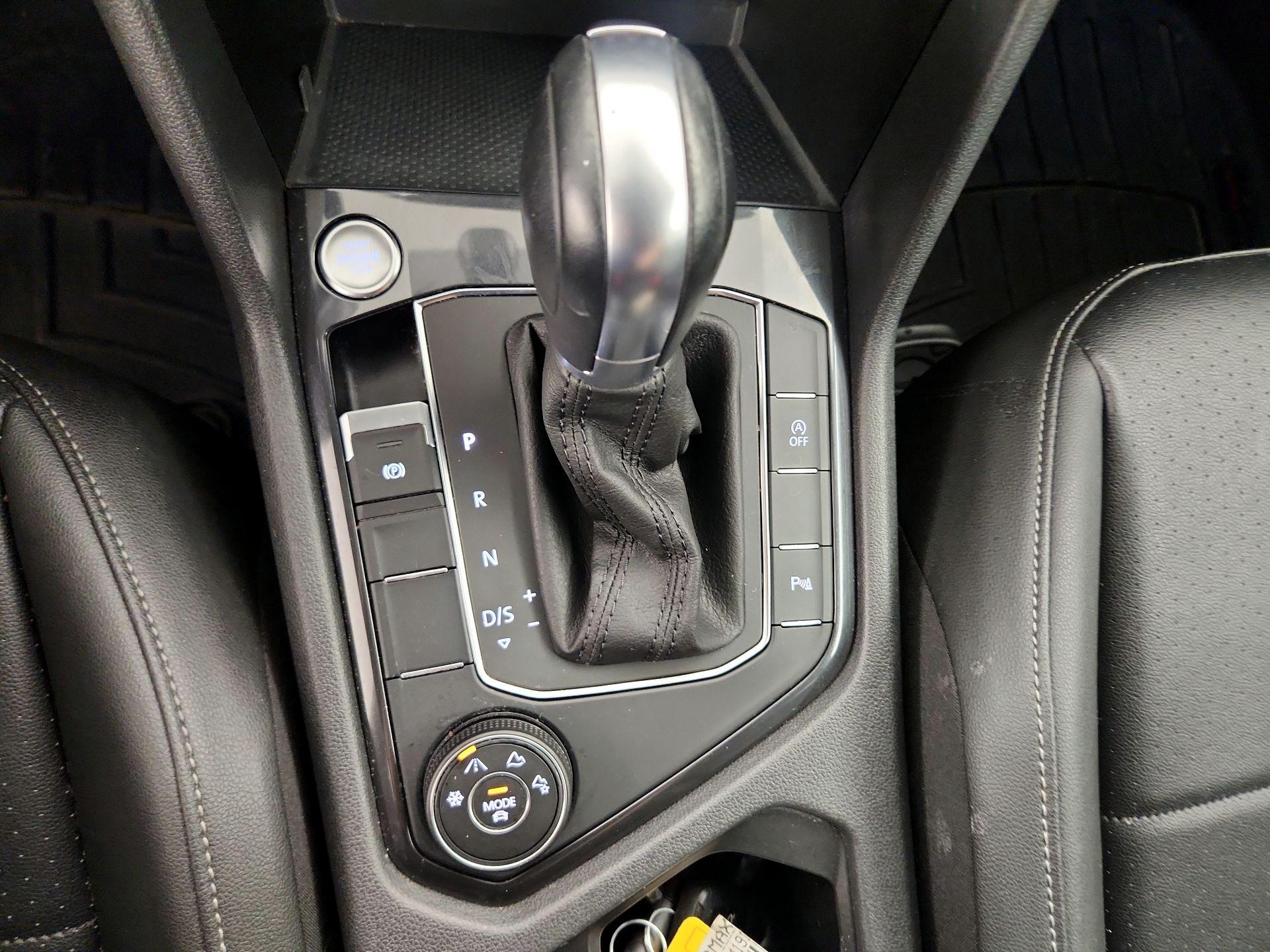 Thumbnail: 2019 Volkswagen Tiguan - 18