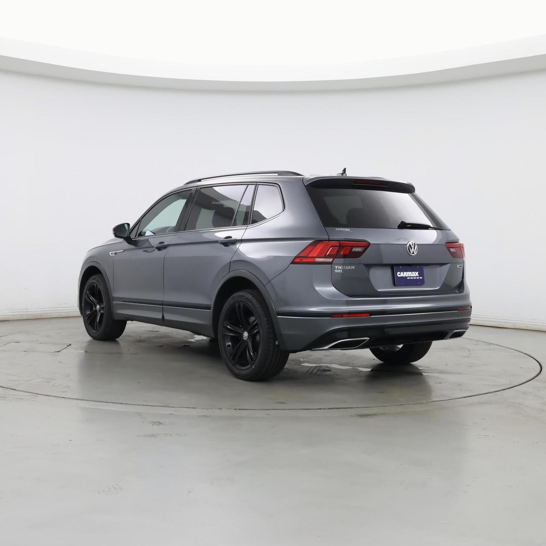Thumbnail: 2019 Volkswagen Tiguan - 2